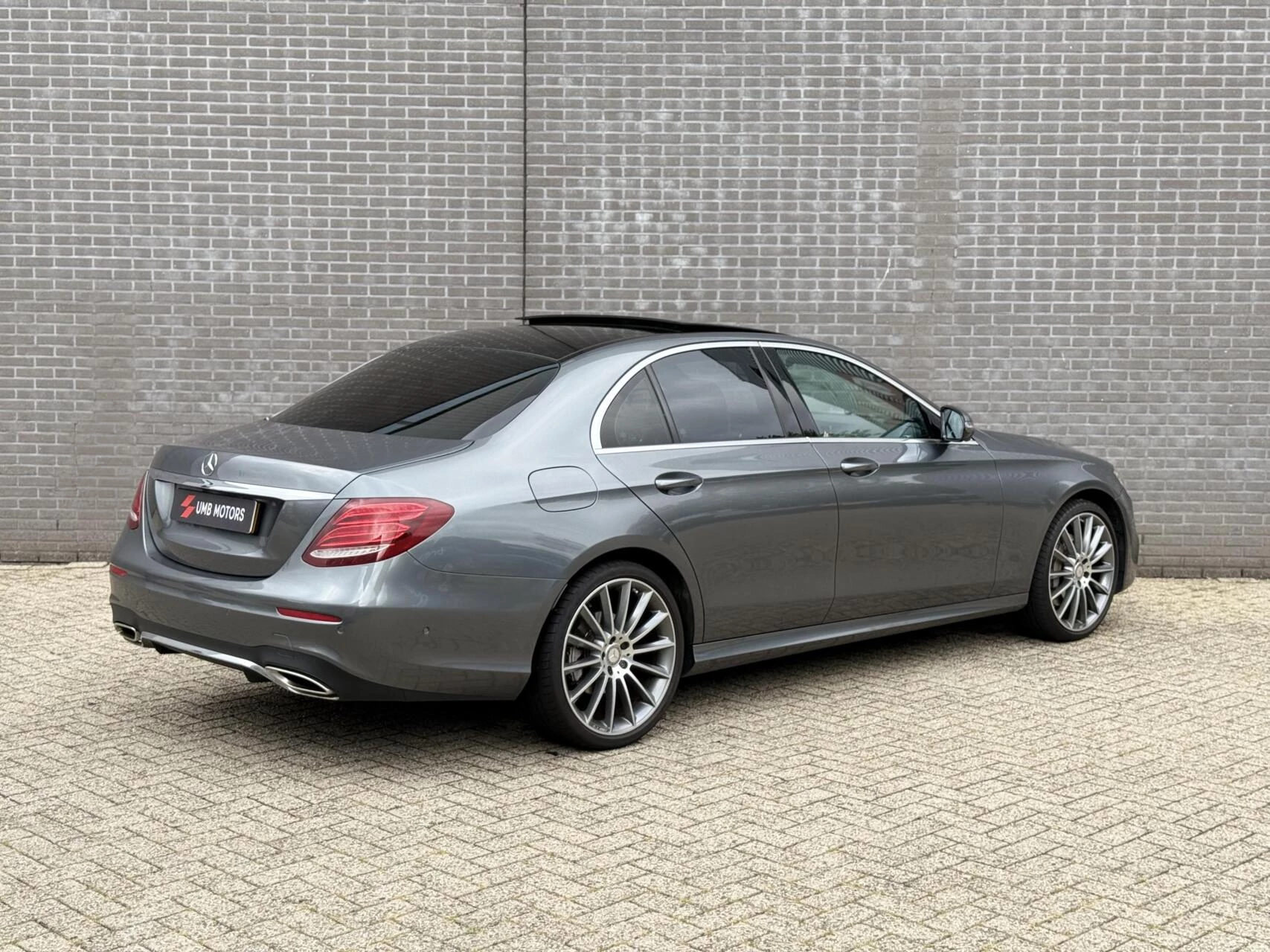 Hoofdafbeelding Mercedes-Benz E-Klasse