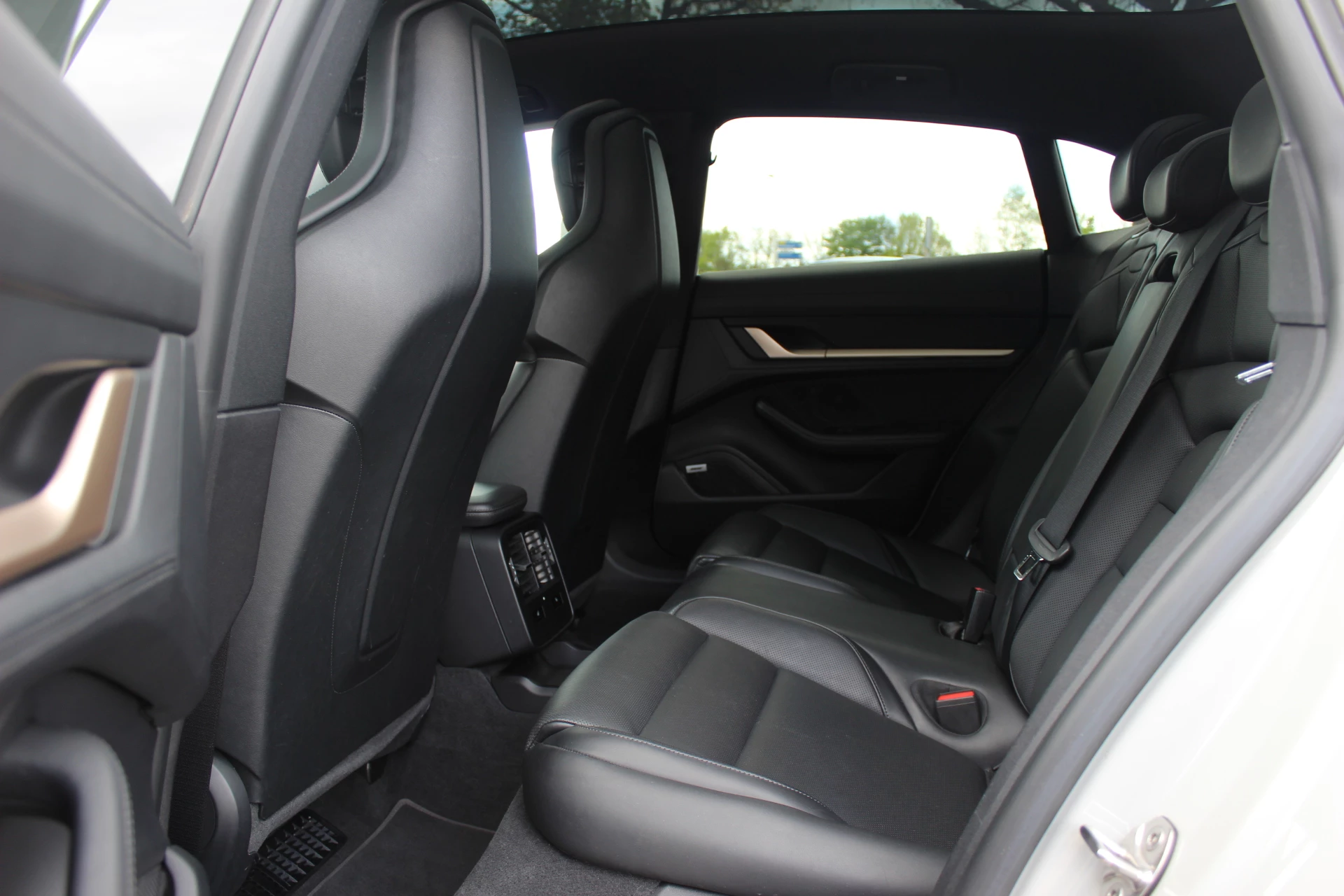 Hoofdafbeelding Porsche Taycan