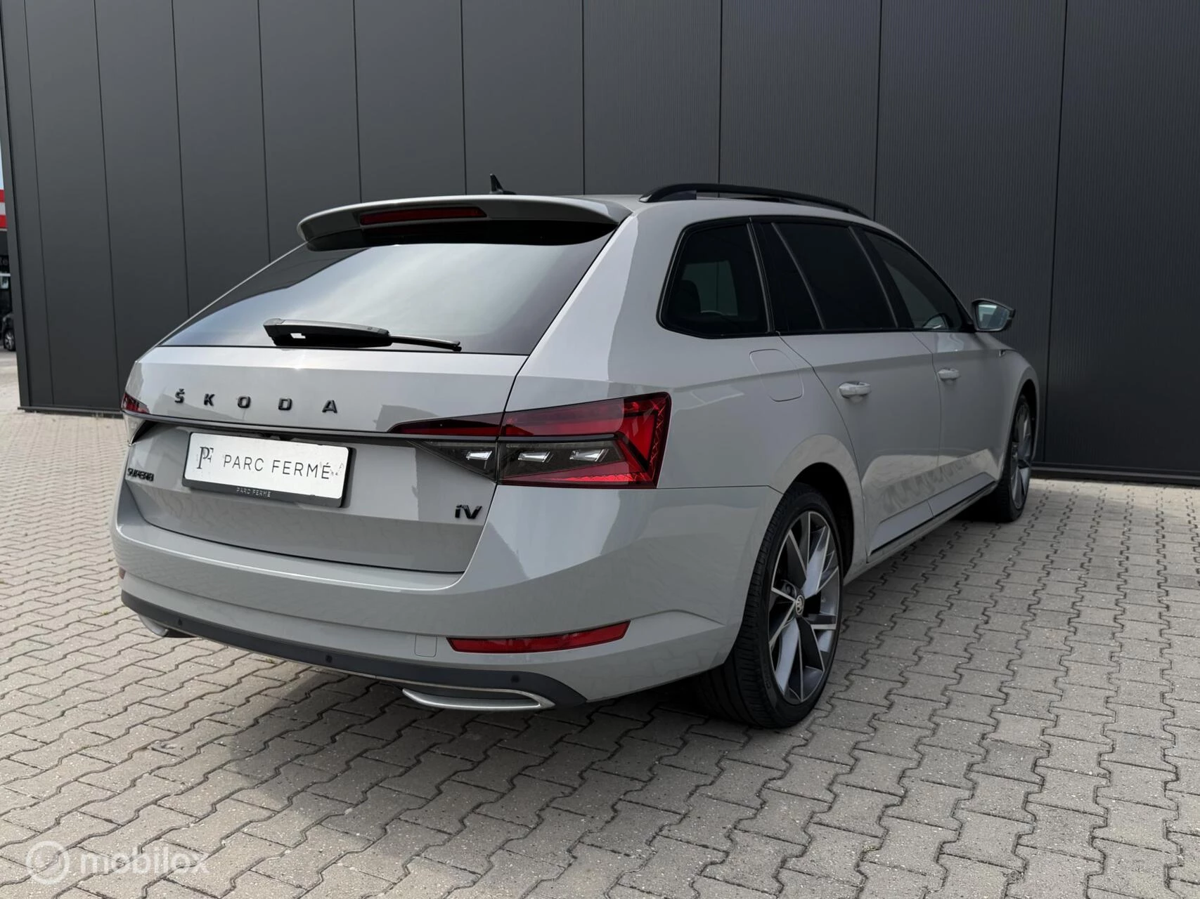 Hoofdafbeelding Škoda Superb