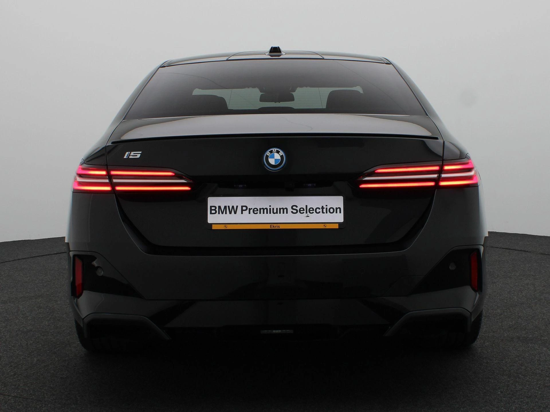 Hoofdafbeelding BMW i5