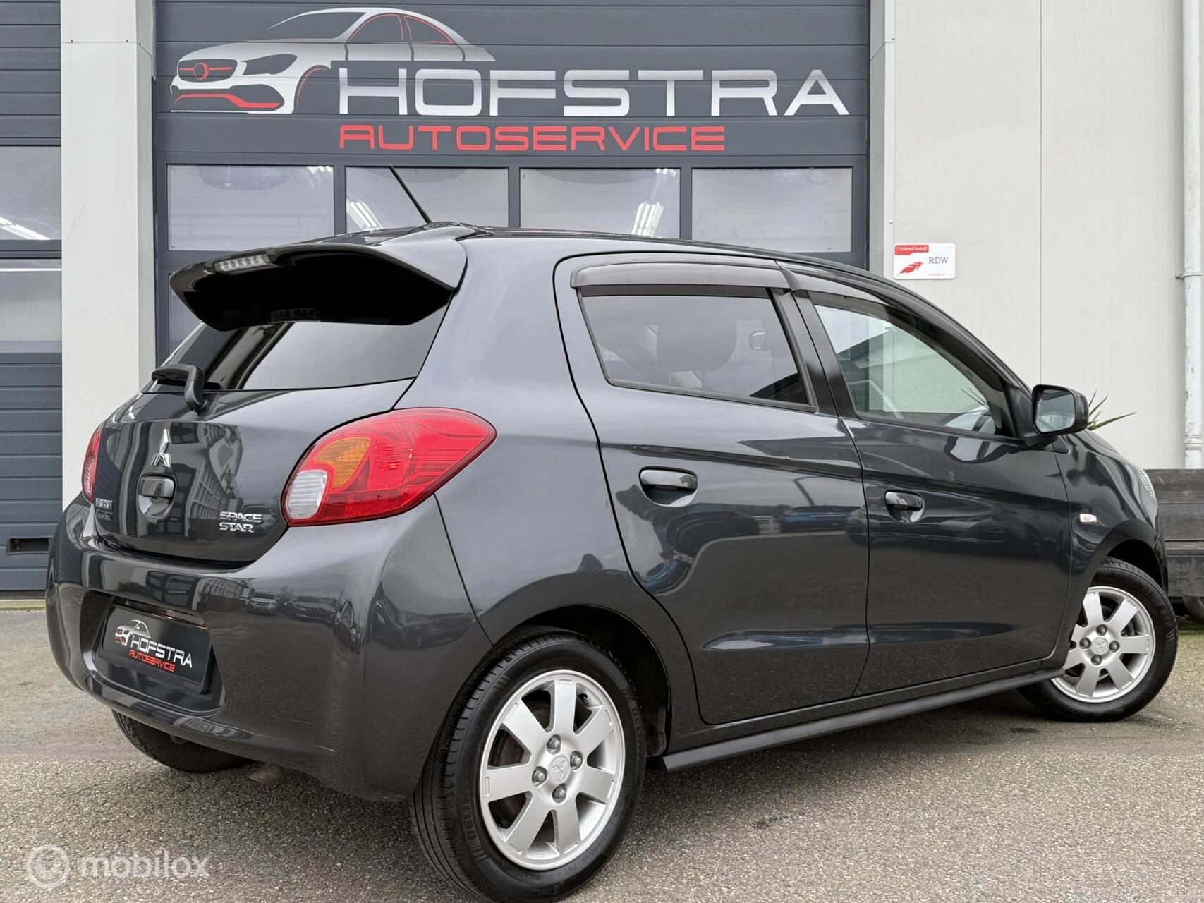 Hoofdafbeelding Mitsubishi Space Star