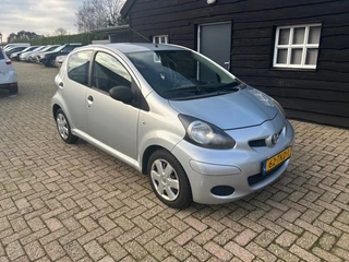 Toyota Aygo 1.0-12V Now