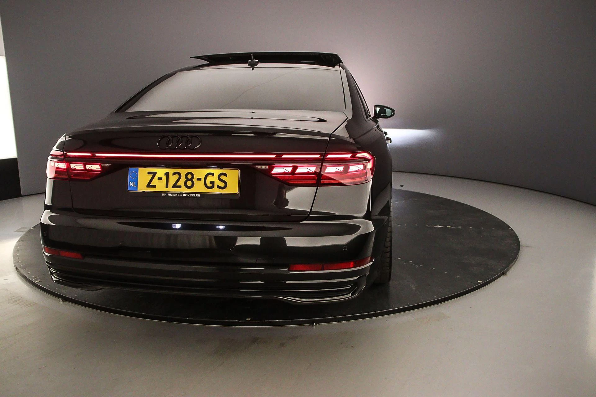 Hoofdafbeelding Audi A8