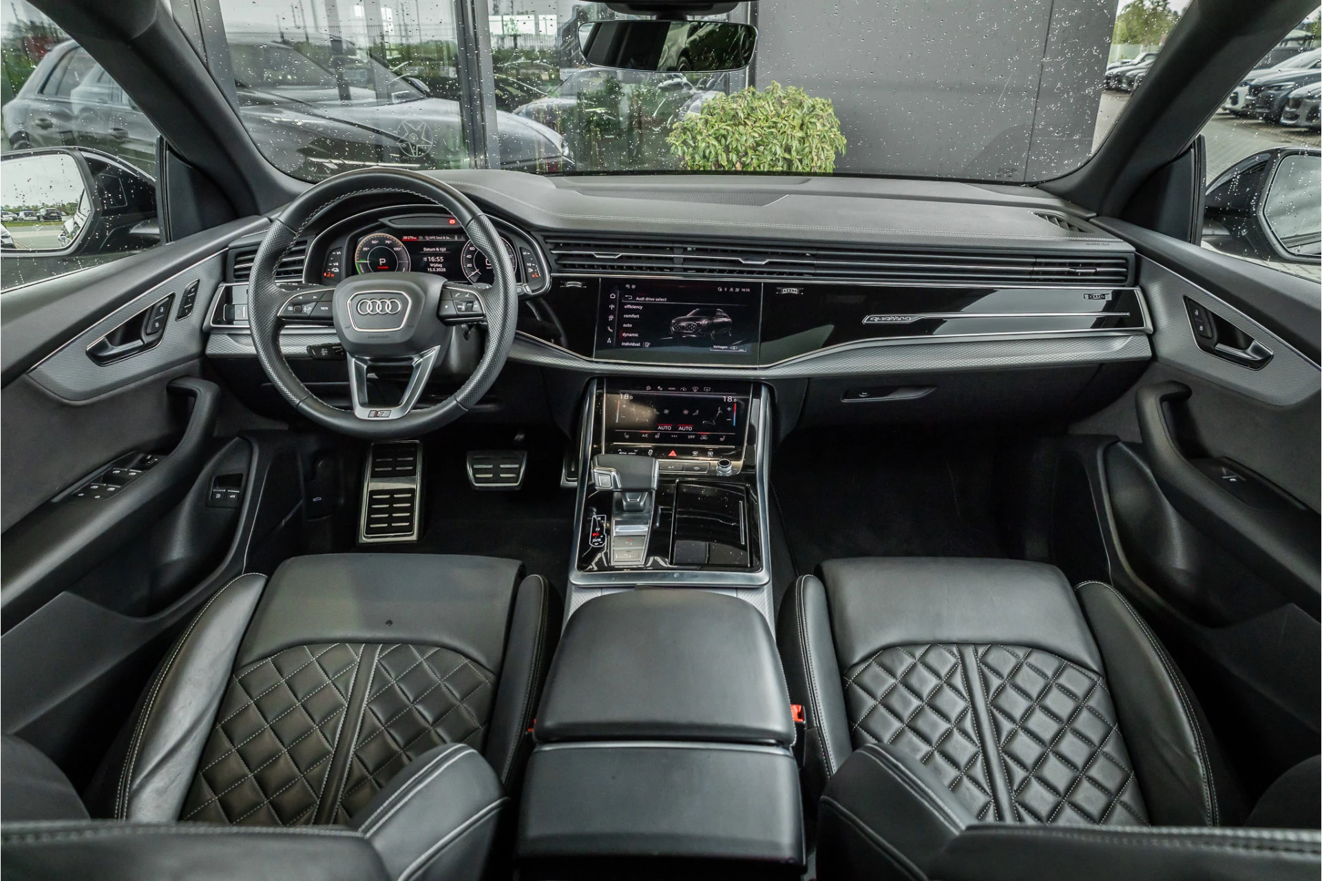 Hoofdafbeelding Audi Q8