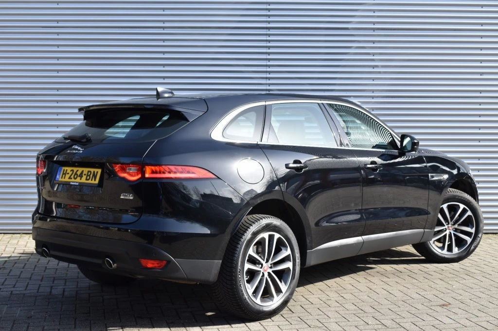 Hoofdafbeelding Jaguar F-PACE