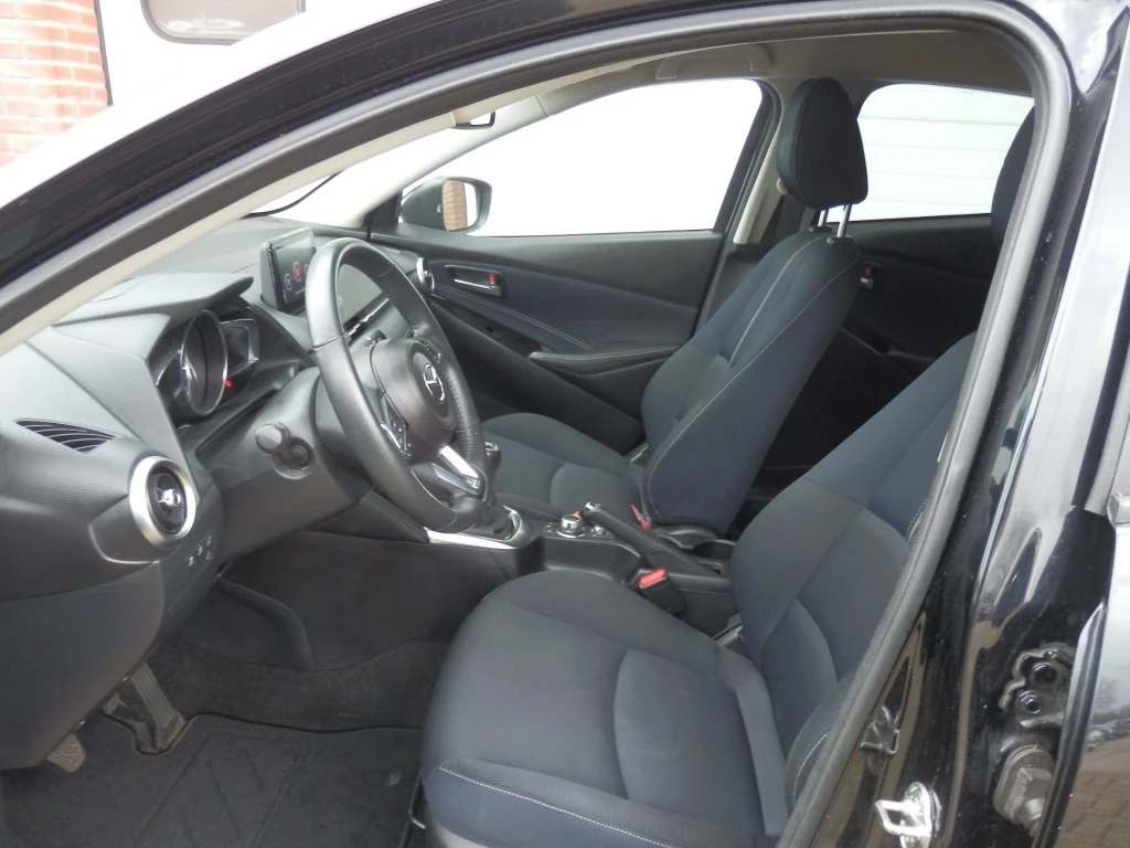 Hoofdafbeelding Mazda 2