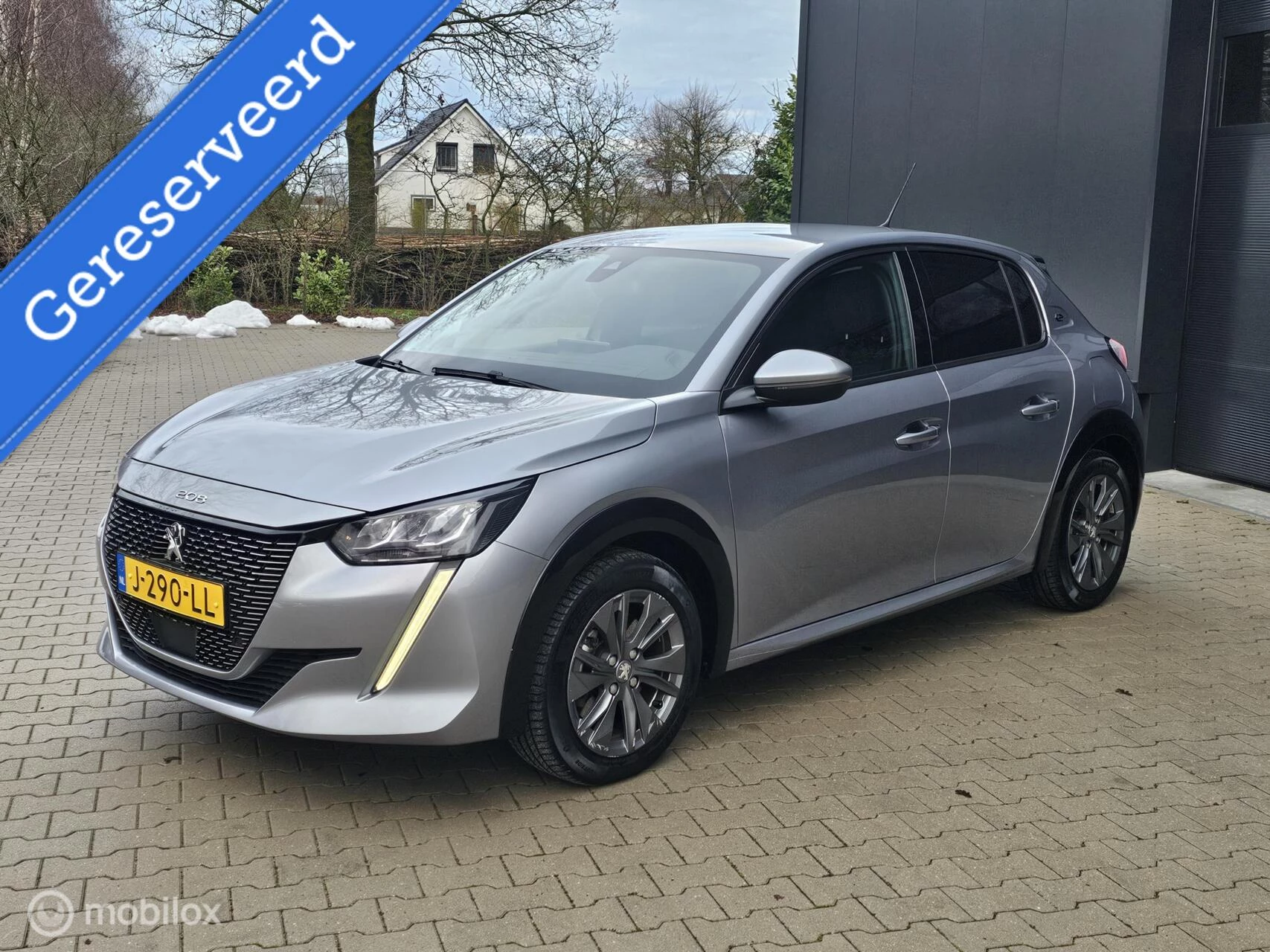 Hoofdafbeelding Peugeot e-208