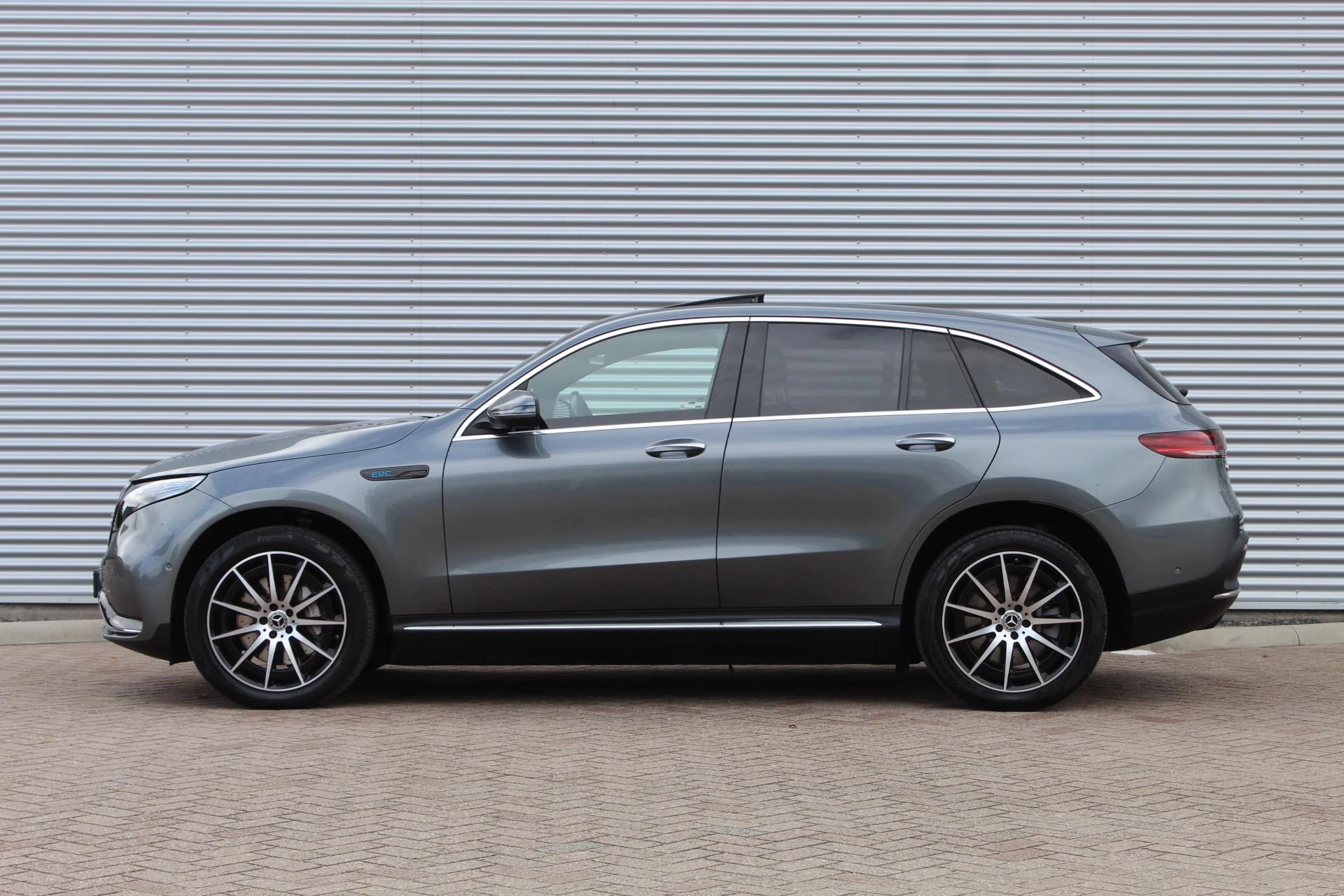 Hoofdafbeelding Mercedes-Benz EQC
