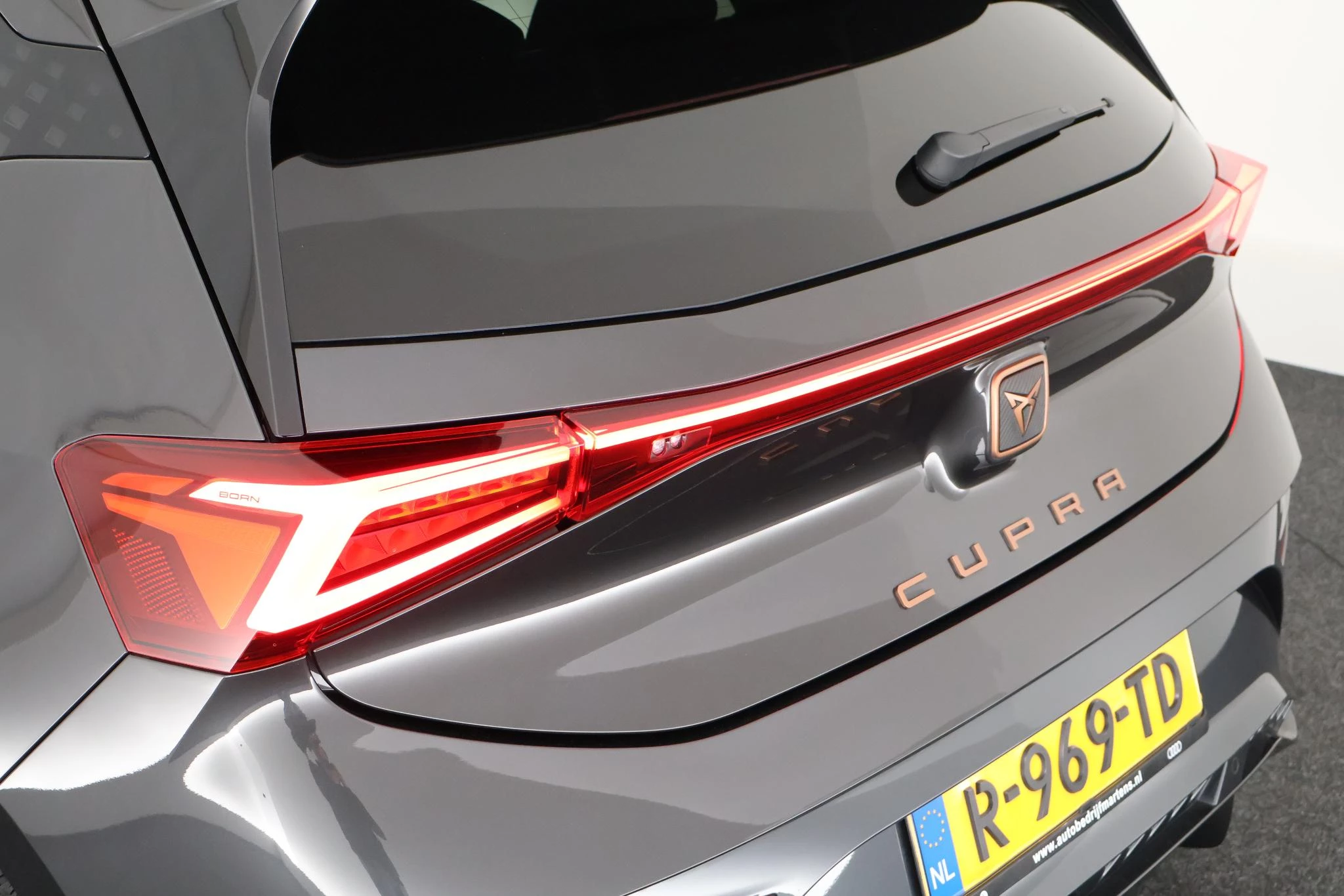 Hoofdafbeelding CUPRA Born