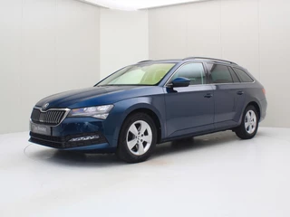 Skoda Superb Combi 1.5 TSI ACT 150pk 6-bak Ambition [ TREKHAAK+STOELVERWARMING+CLIMAAT+CRUISE+PDC ]