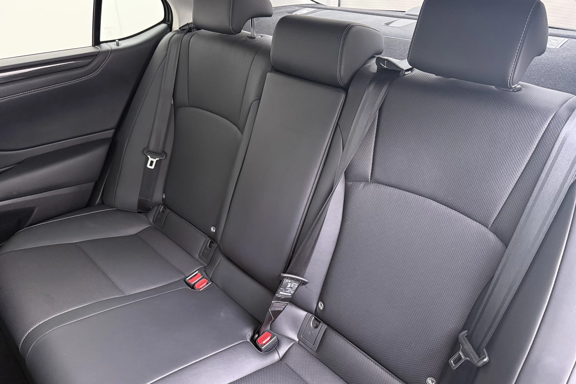 Hoofdafbeelding Lexus ES