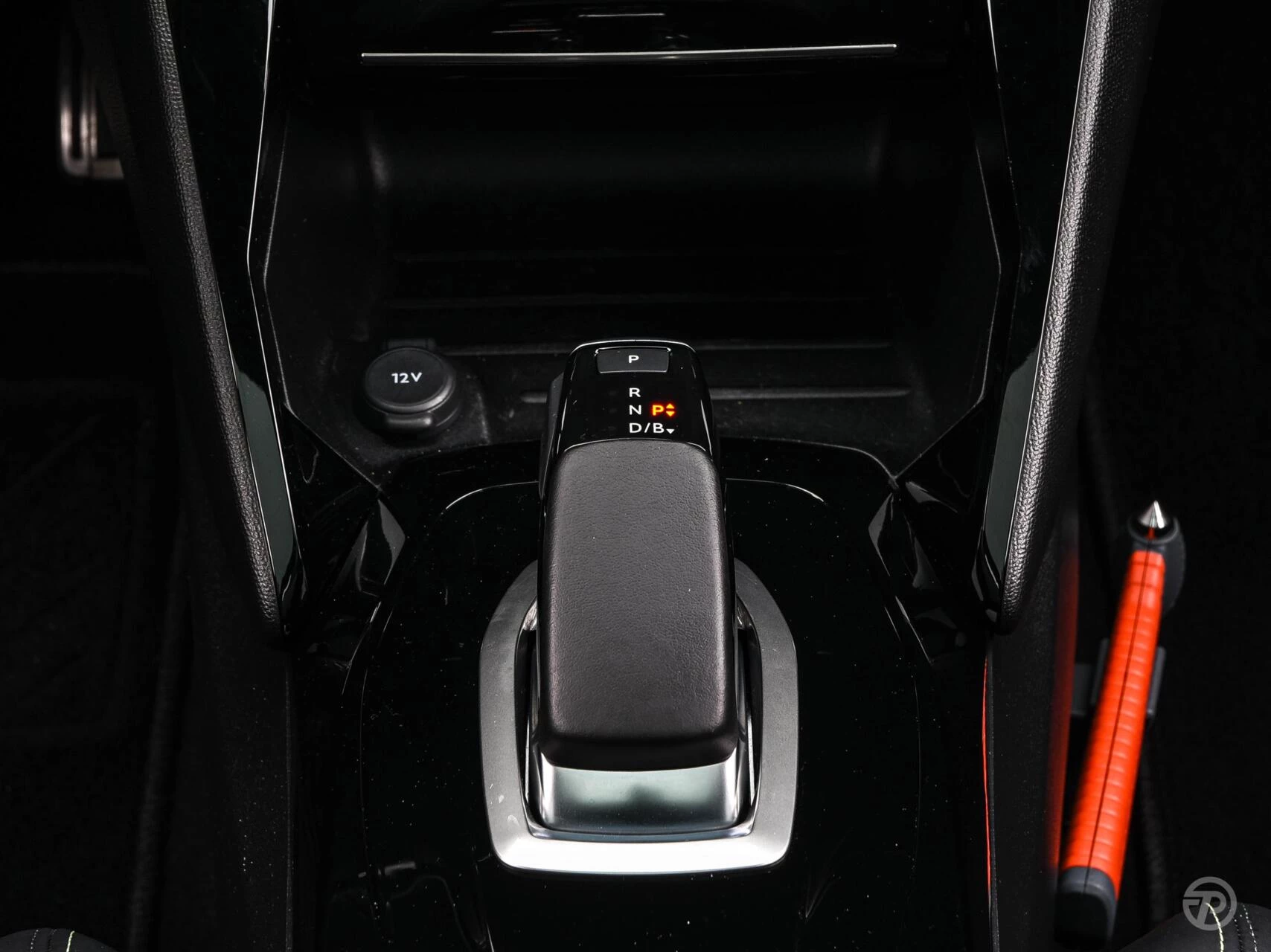 Hoofdafbeelding Peugeot e-2008