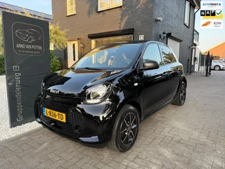 Hoofdafbeelding Smart Forfour Smart Forfour EQ Essential 18 kWh - Leer - Airco - Cruise