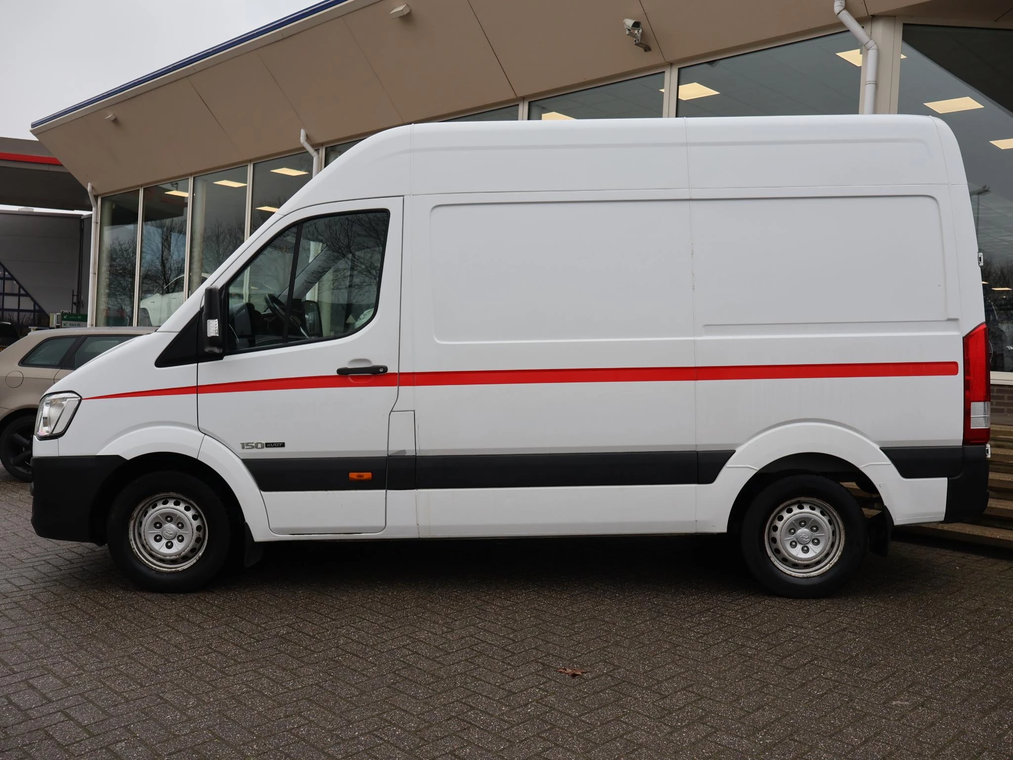 Hoofdafbeelding Hyundai H350