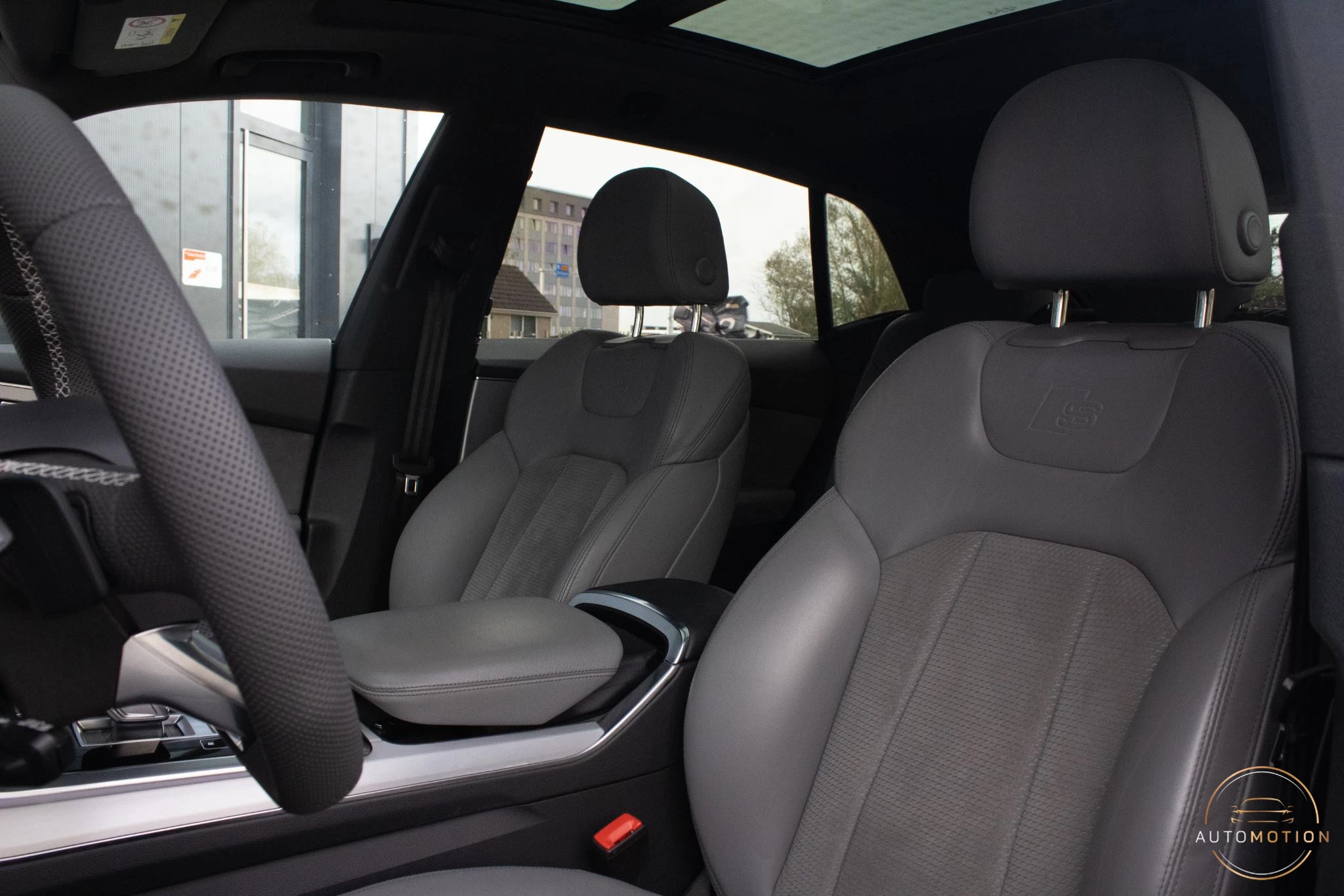 Hoofdafbeelding Audi Q8