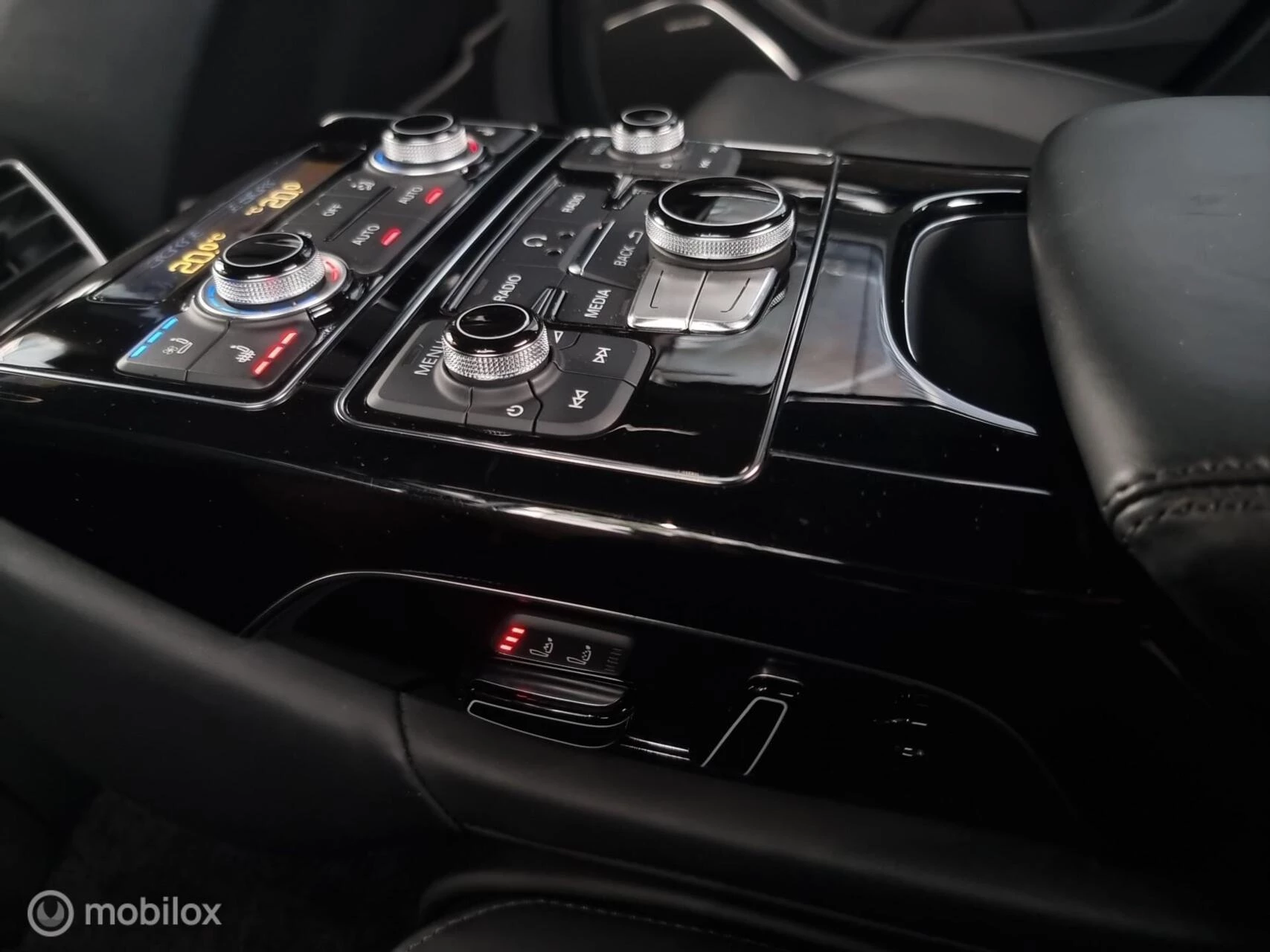 Hoofdafbeelding Audi A8