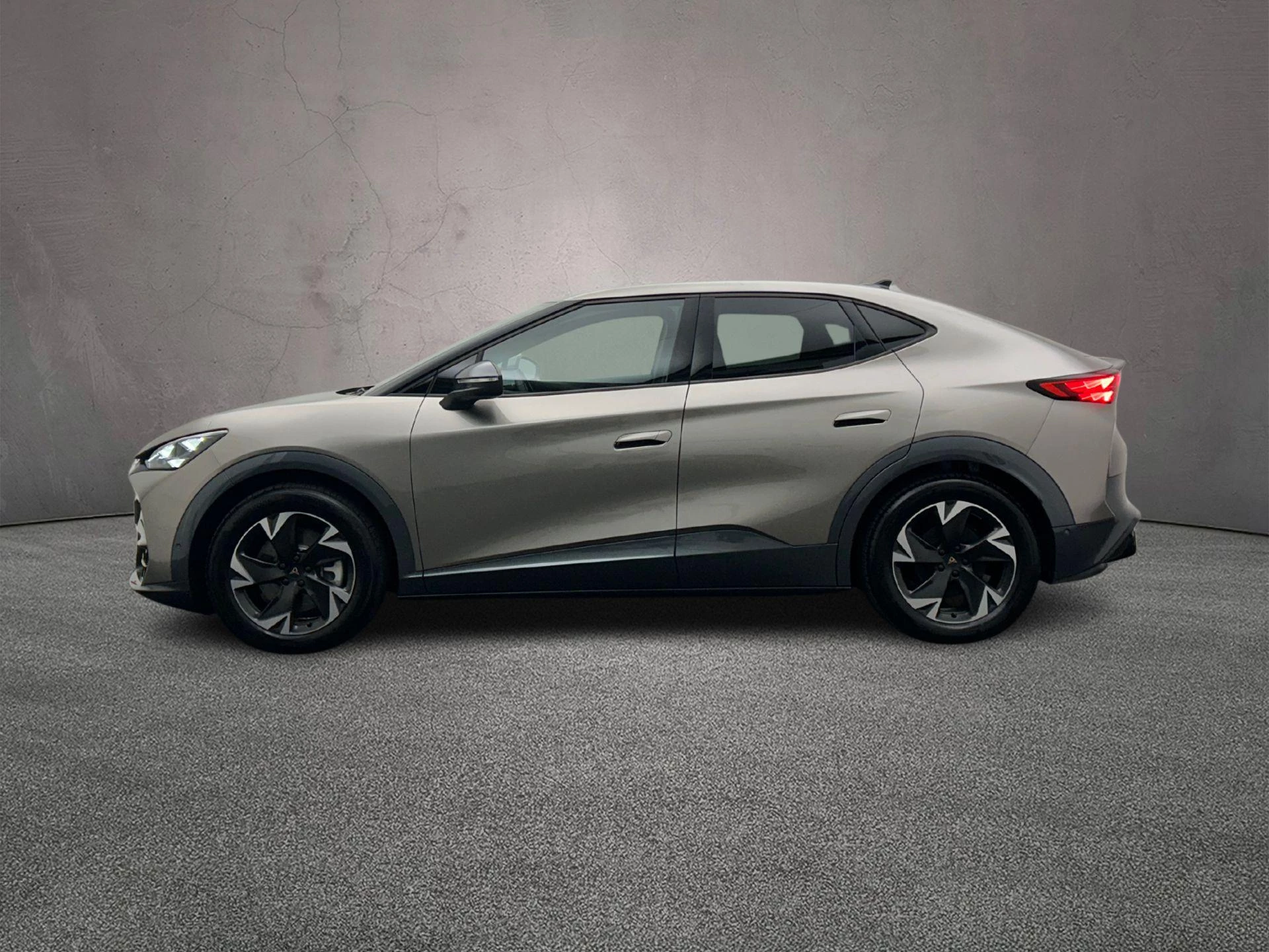 Hoofdafbeelding CUPRA Tavascan