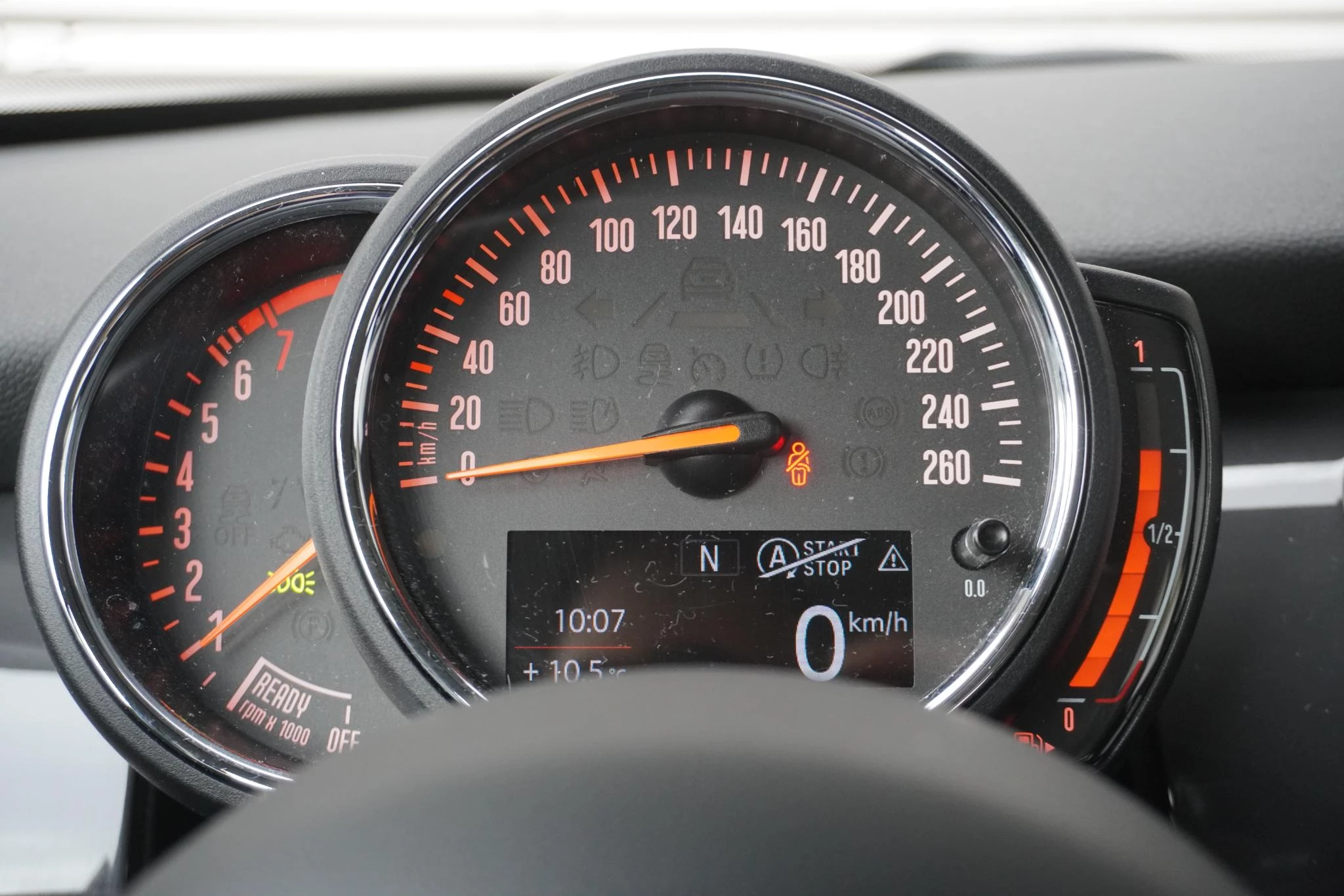 Hoofdafbeelding MINI 5-deurs