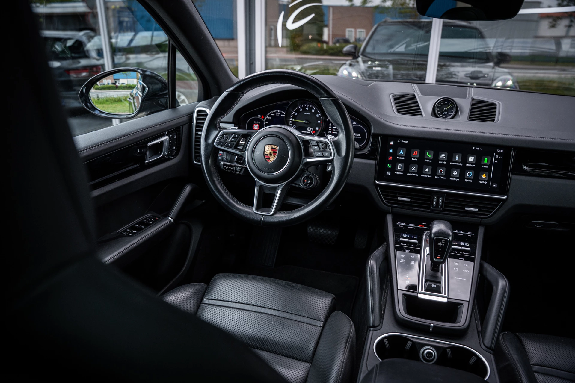 Hoofdafbeelding Porsche Cayenne