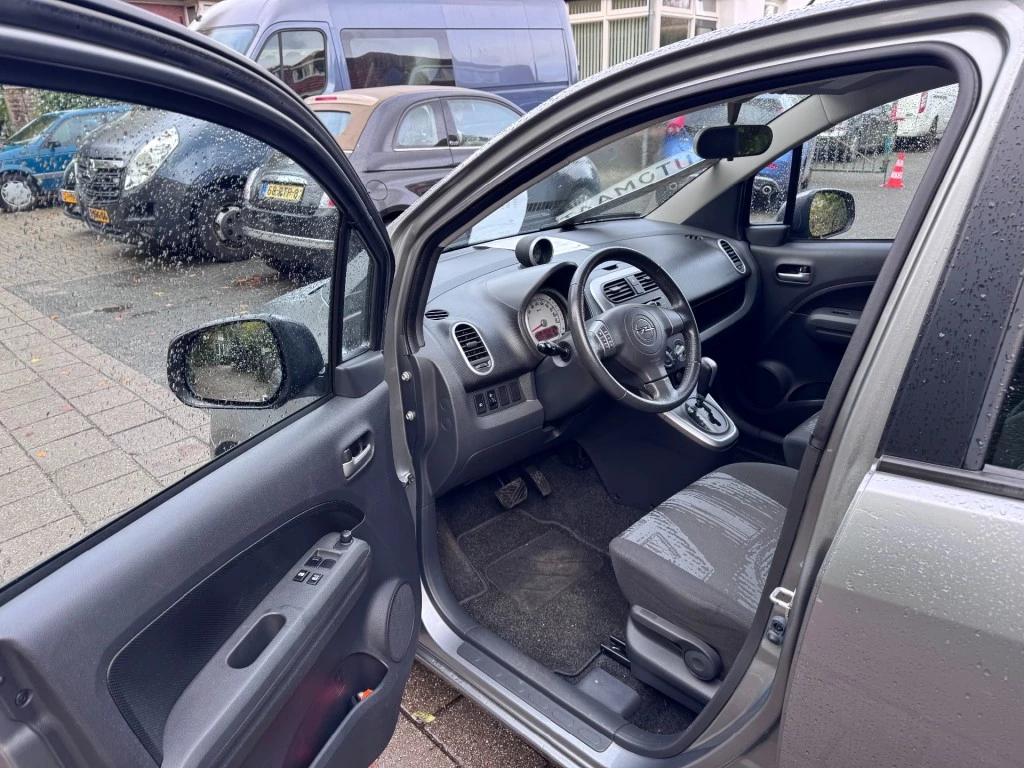 Hoofdafbeelding Opel Agila
