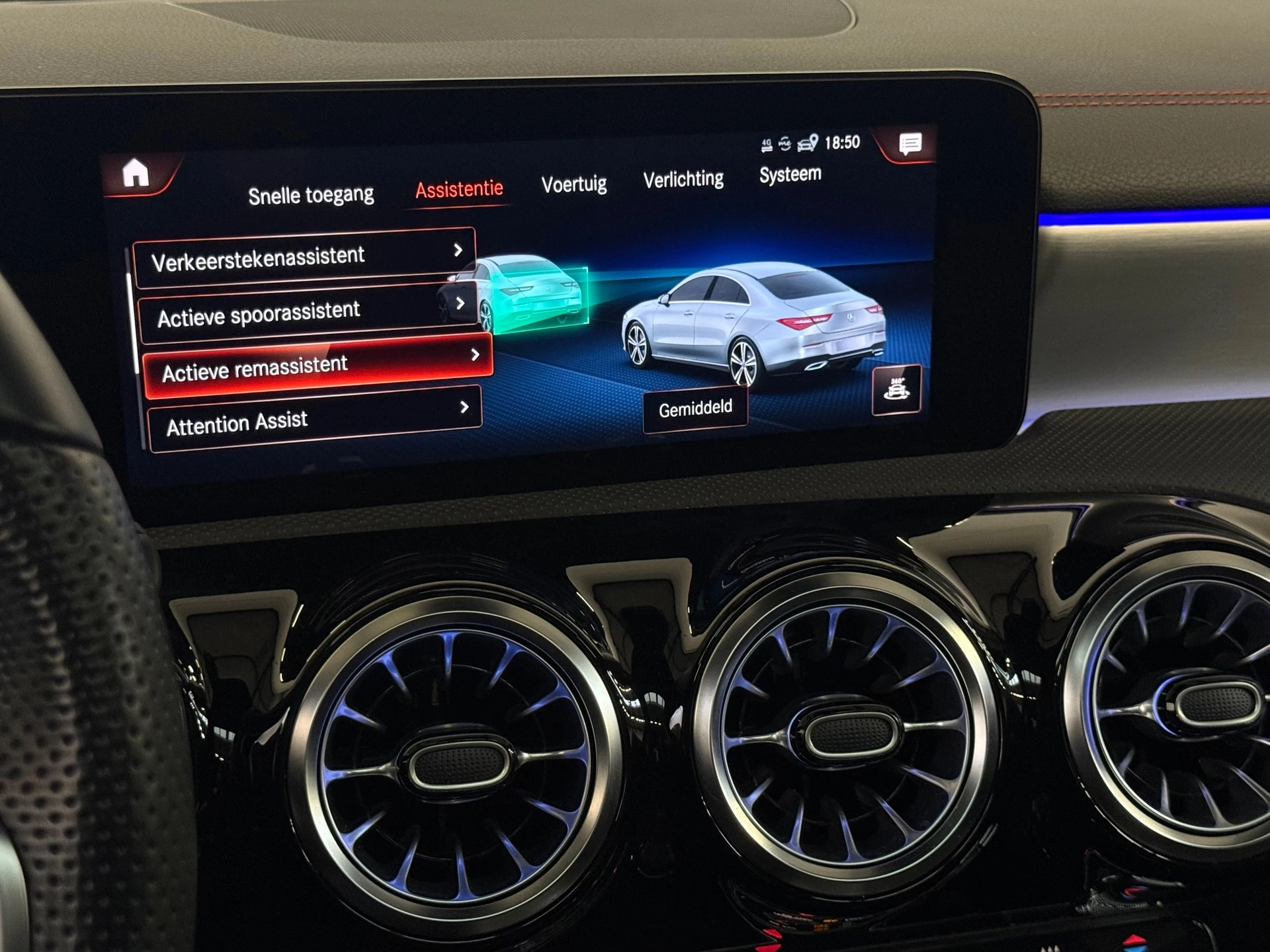 Hoofdafbeelding Mercedes-Benz CLA