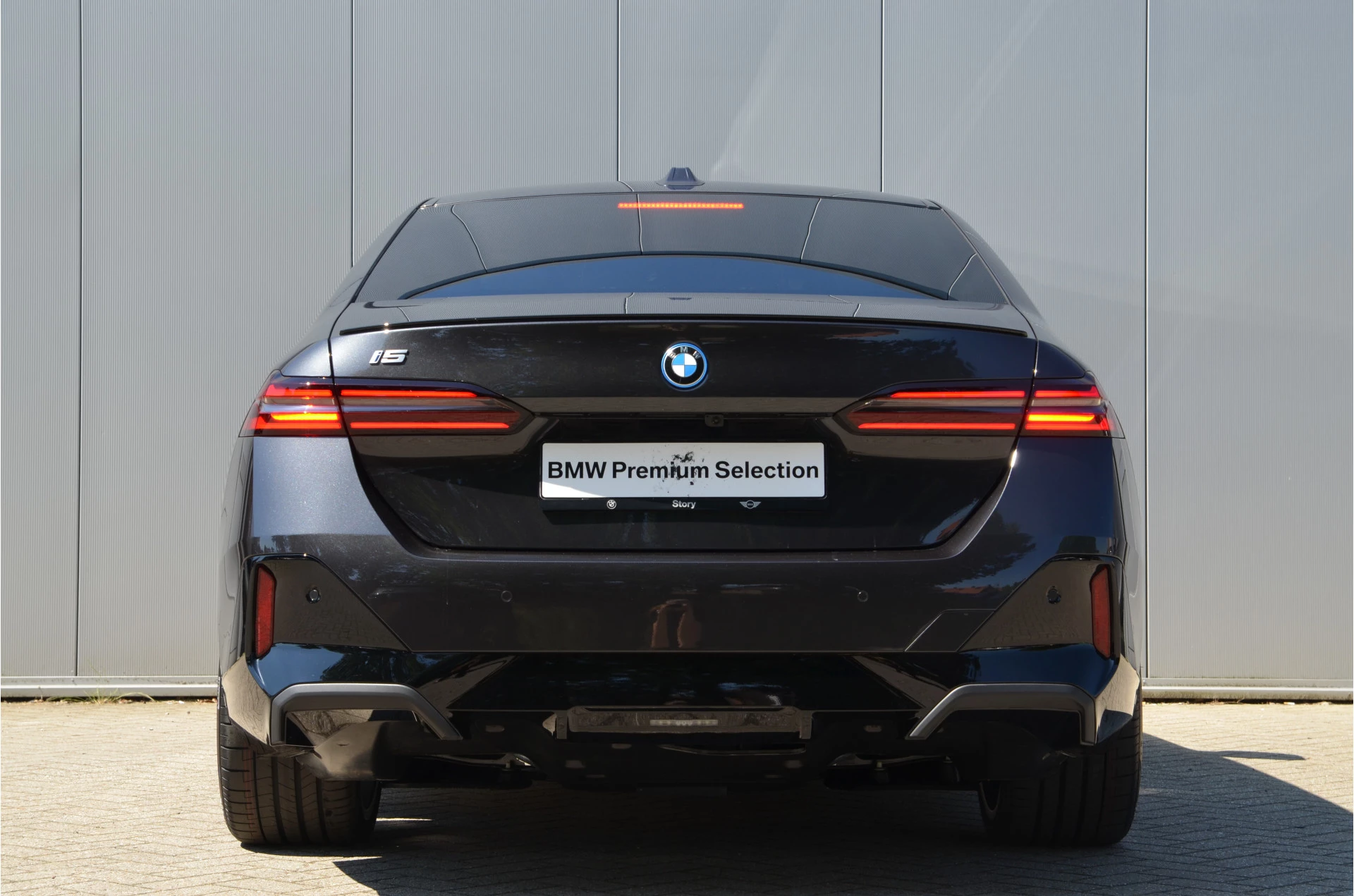 Hoofdafbeelding BMW i5