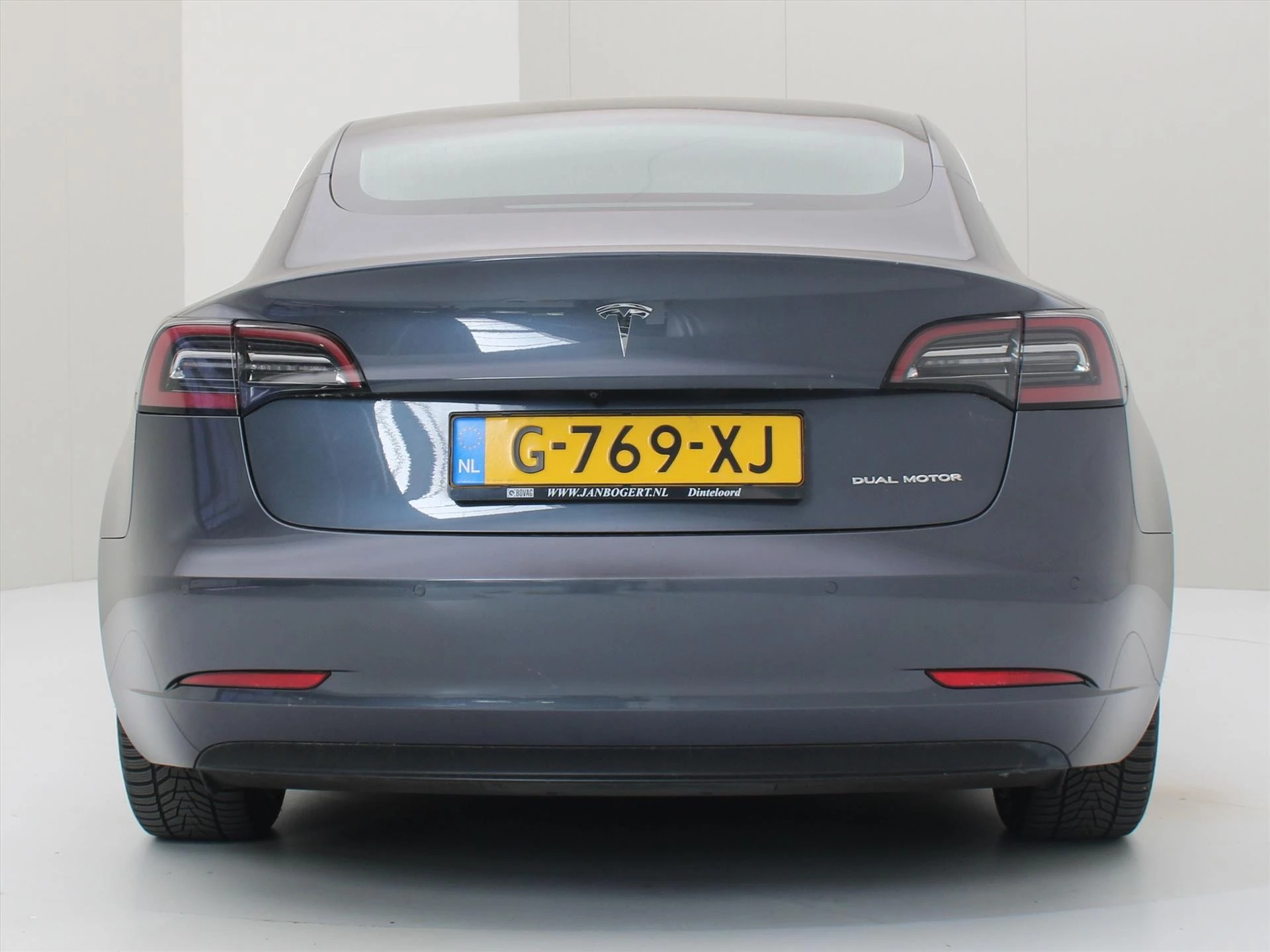 Hoofdafbeelding Tesla Model 3