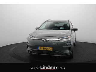 Hyundai Kona EV Premium 64 kWh 3- Fase SOH 96,2% | Warmtepomp | Camera | Navigatie | Head-Up Display | Leer
