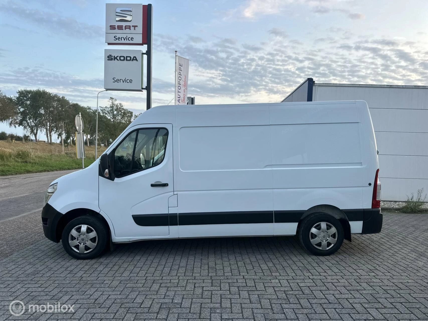 Hoofdafbeelding Nissan NV400