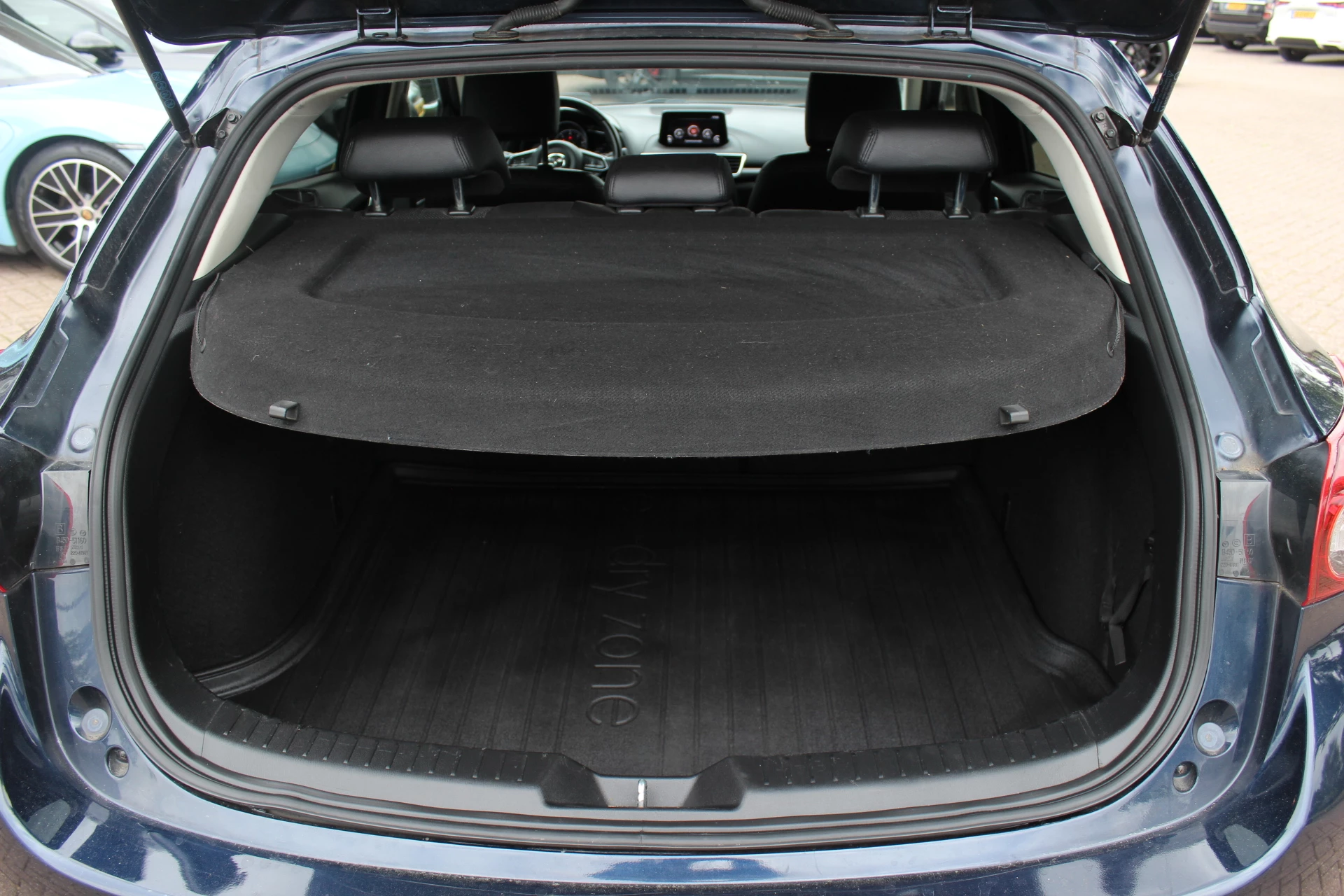 Hoofdafbeelding Mazda 3