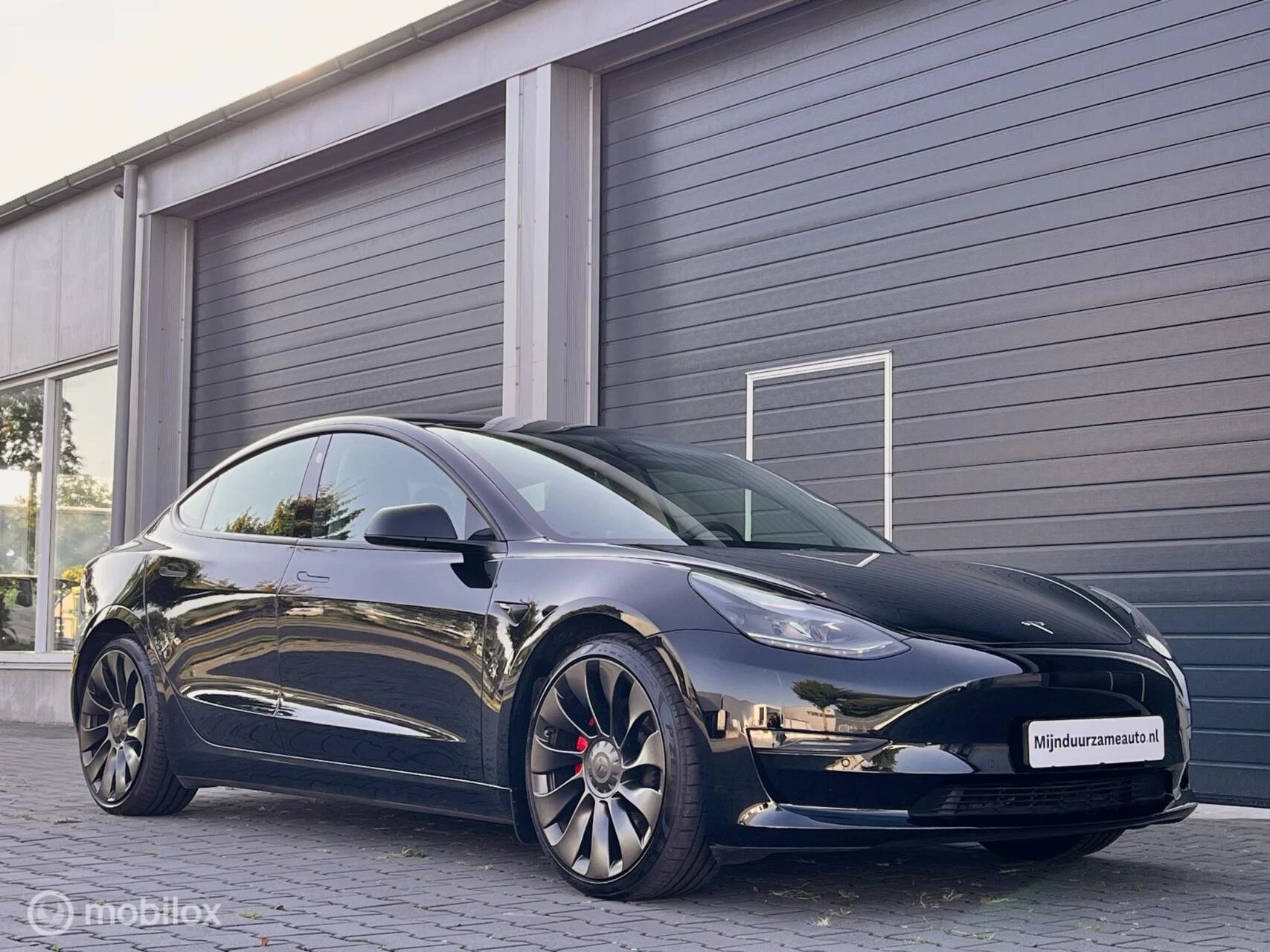 Hoofdafbeelding Tesla Model 3