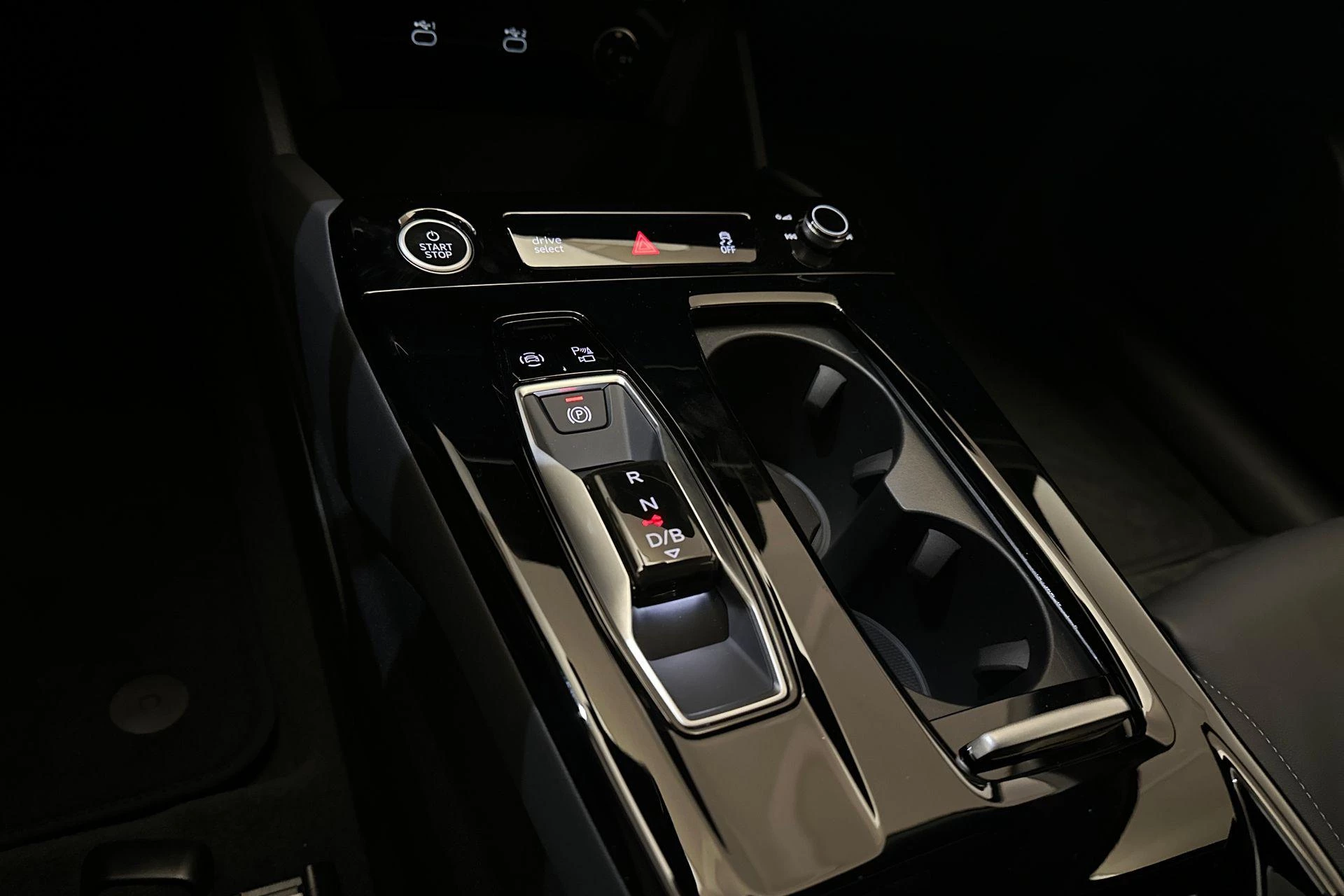Hoofdafbeelding Audi A6 e-tron