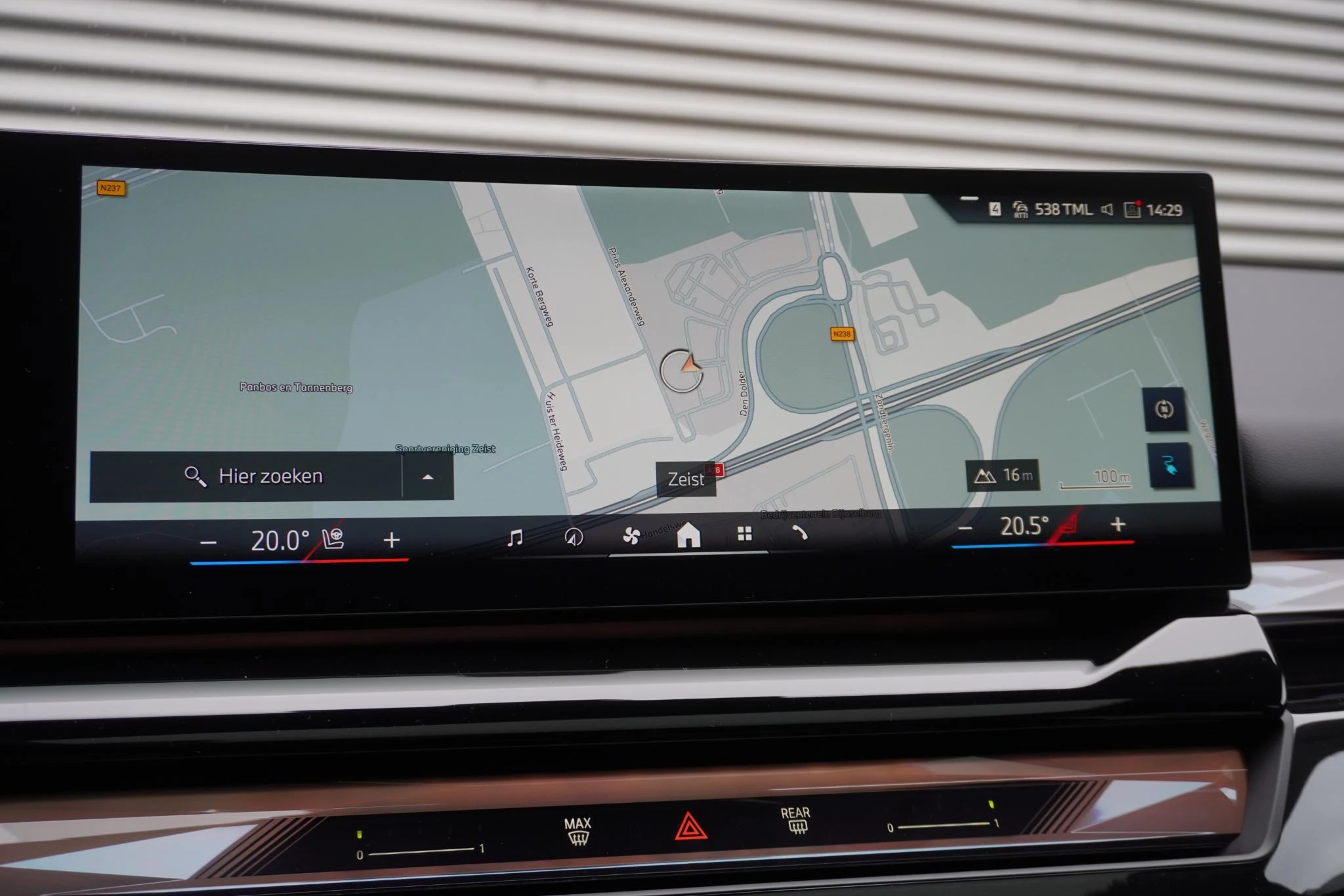 Hoofdafbeelding BMW i5