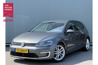 Hoofdafbeelding Volkswagen e-Golf Volkswagen e-Golf BWJ 2018 136 PK e-Golf CLIMA | NAVI | CRUISE | BLUETOOTH | PRIV. GLAS | APPLE CARP. | ANDROID AUT. | PDC | MULTIFUNCT. STUUR | LMV