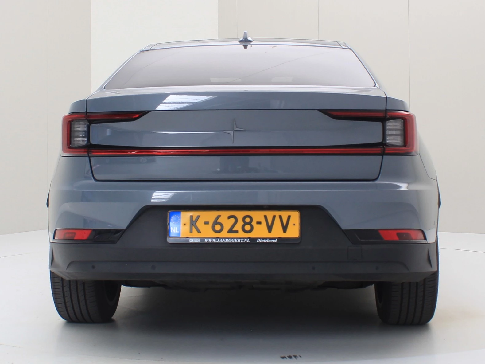 Hoofdafbeelding Polestar 2