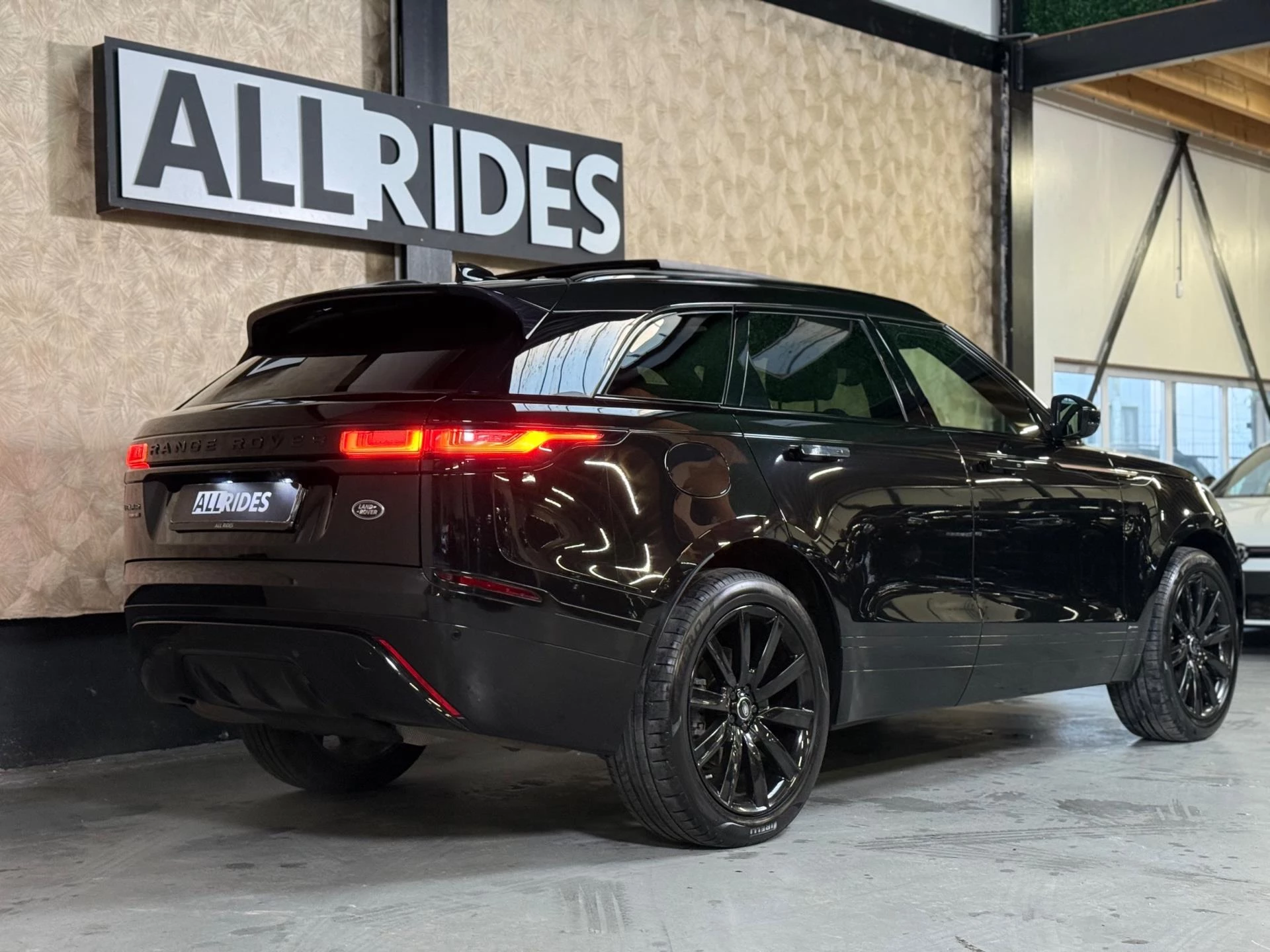 Hoofdafbeelding Land Rover Range Rover Velar