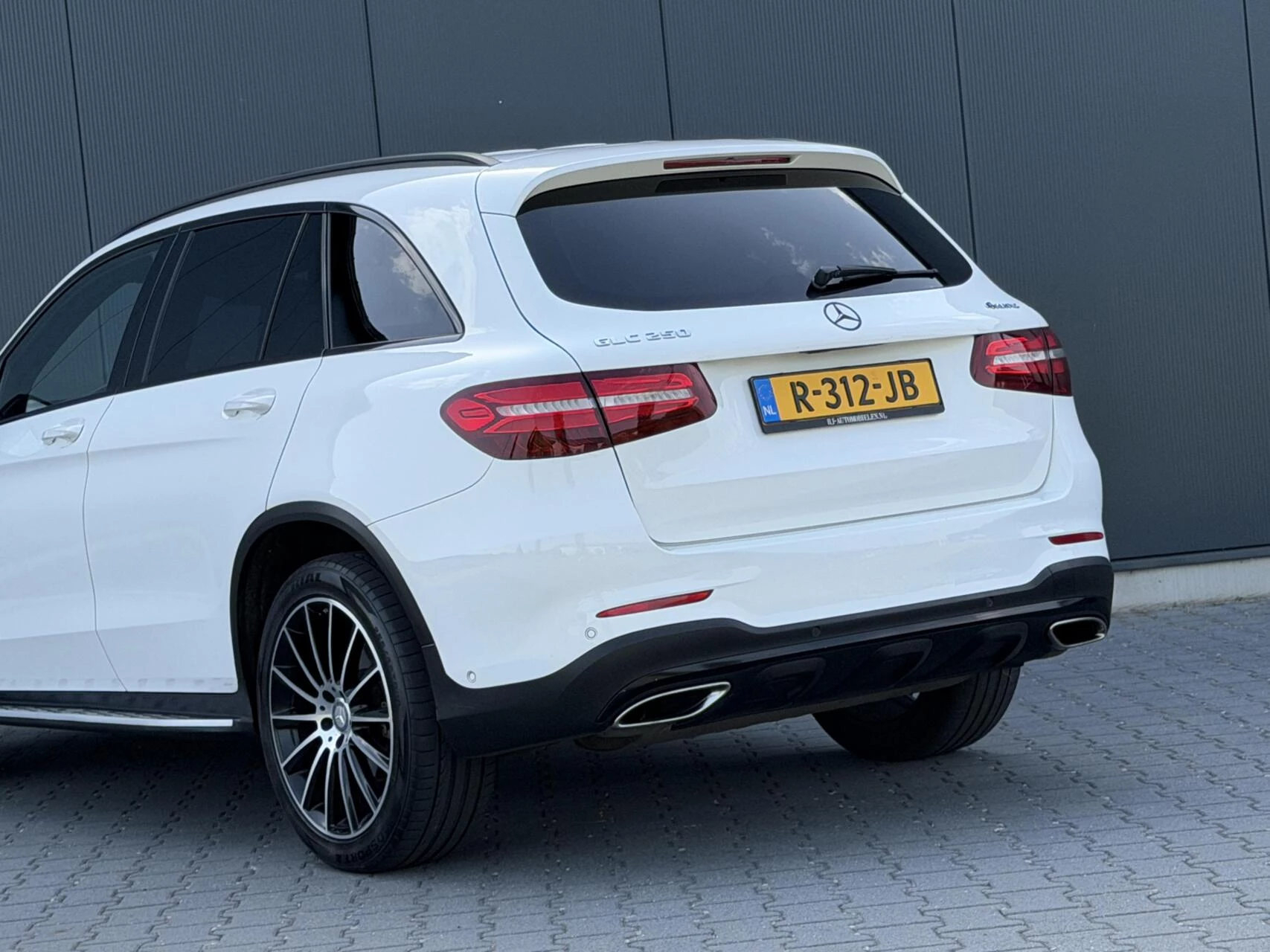 Hoofdafbeelding Mercedes-Benz GLC