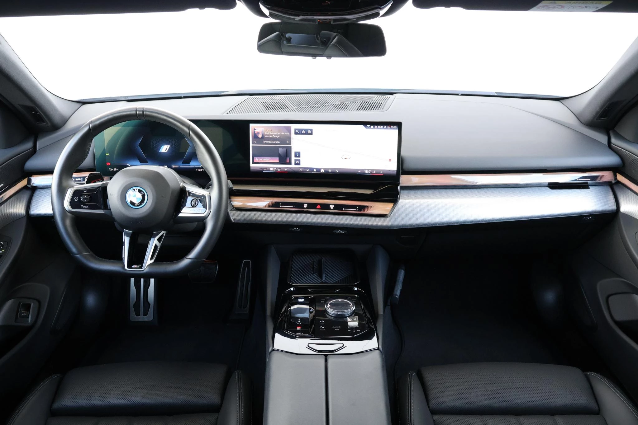 Hoofdafbeelding BMW i5