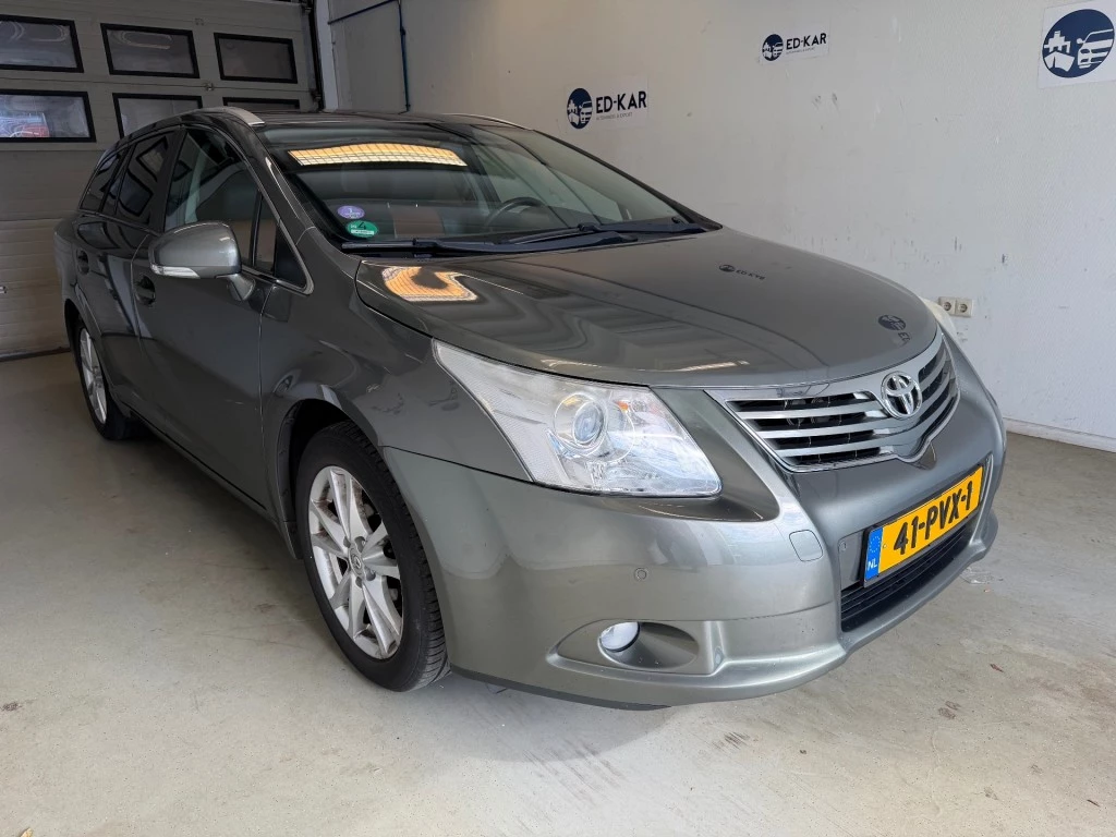 Hoofdafbeelding Toyota Avensis