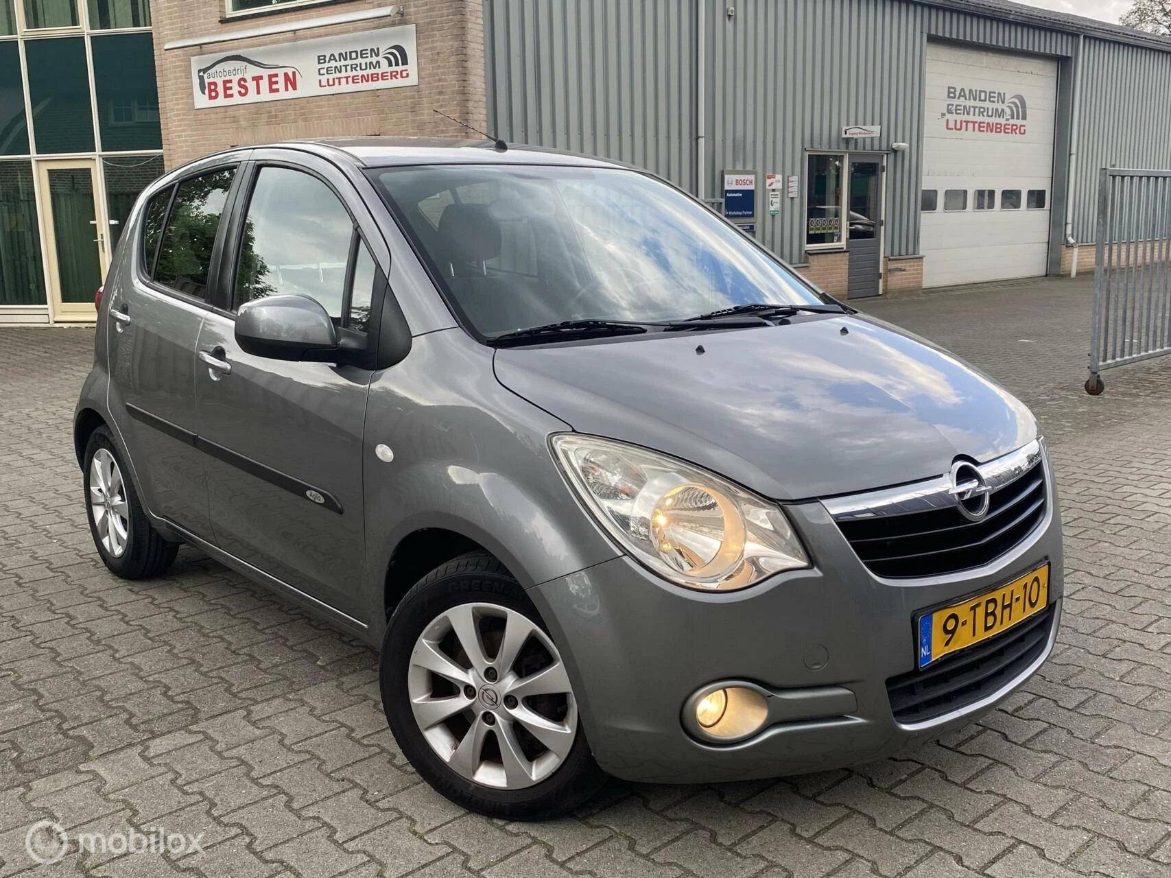 Hoofdafbeelding Opel Agila