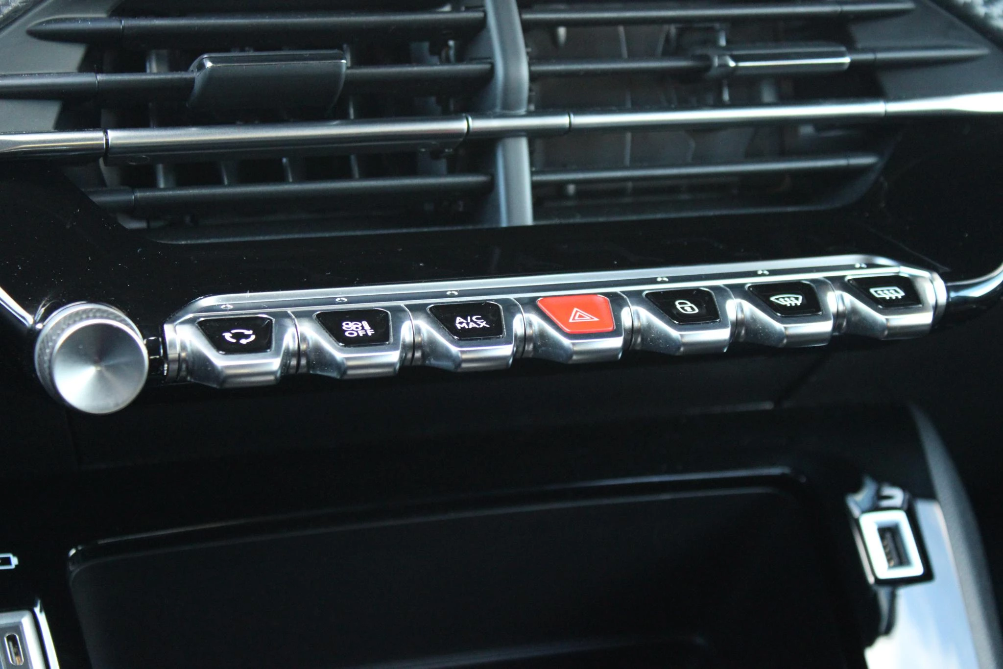 Hoofdafbeelding Peugeot e-208