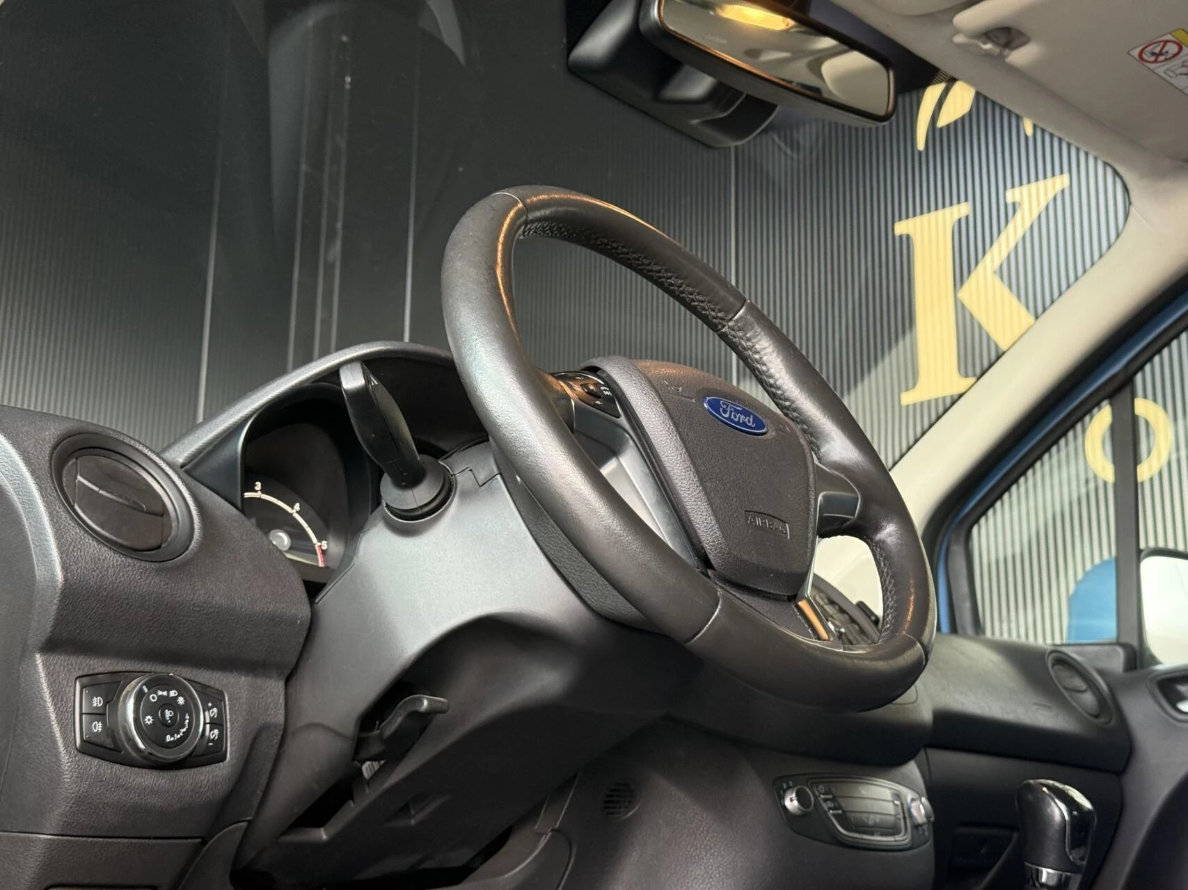 Hoofdafbeelding Ford Transit Courier