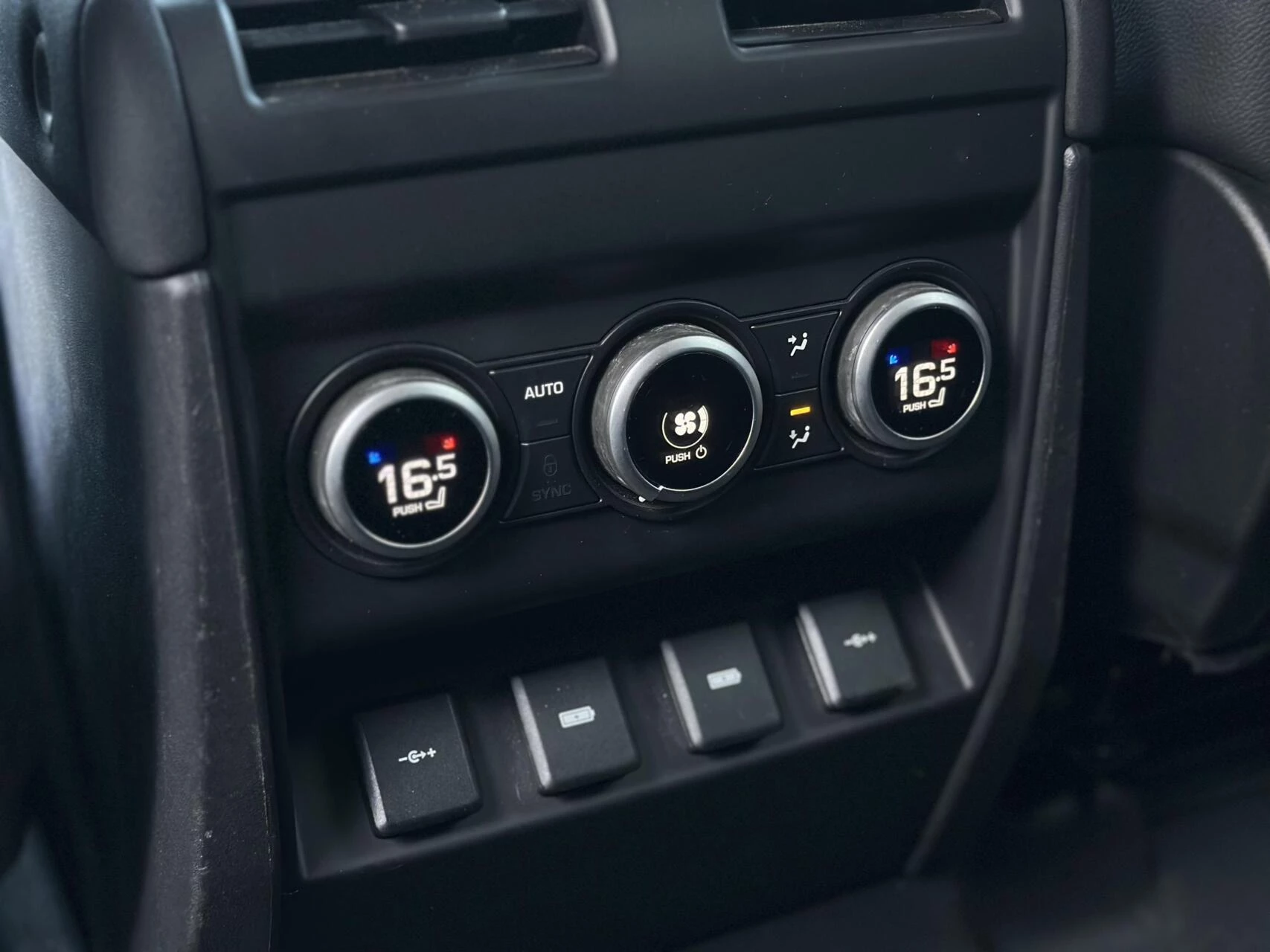 Hoofdafbeelding Land Rover Defender