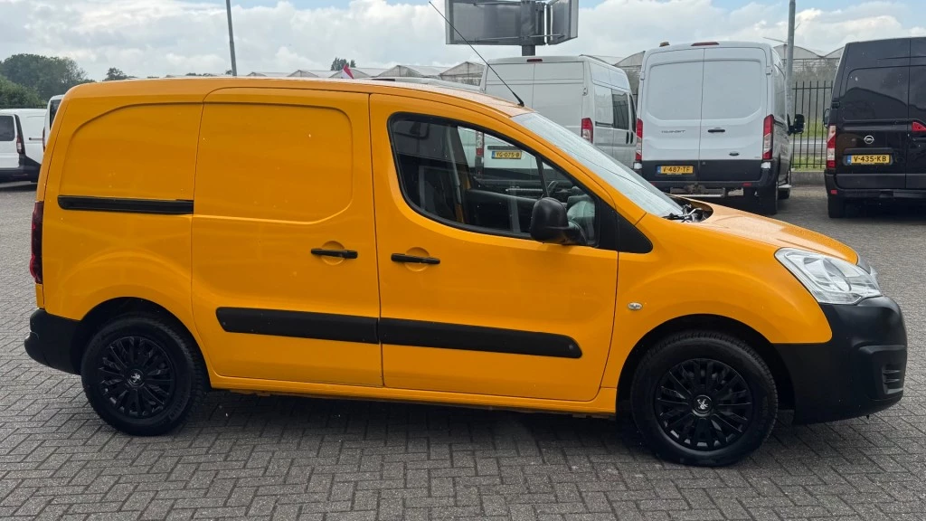 Hoofdafbeelding Peugeot Partner