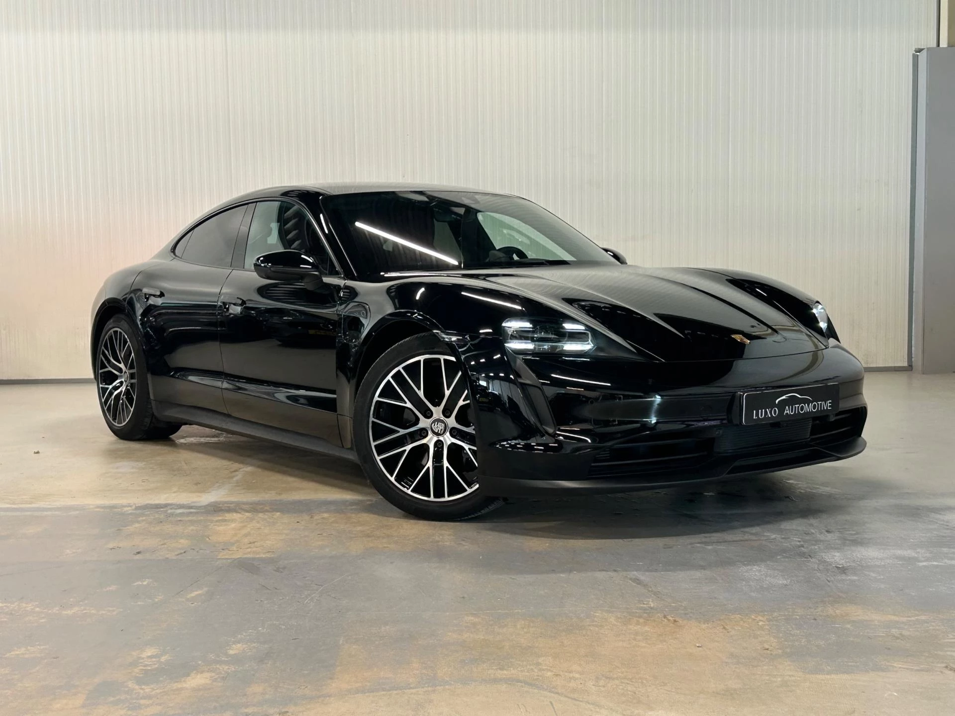 Hoofdafbeelding Porsche Taycan