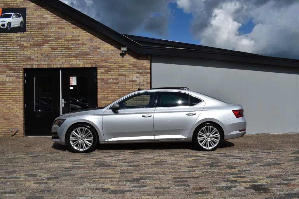 Hoofdafbeelding Škoda Superb