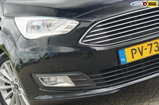 Ford C-Max 1.0 125PK Titanium X | Panther Black | AppleCarplay/360PDC/NAV/Cruise/Trekhaak/Parkeerhulp/Nw.Riem - Super compleet!