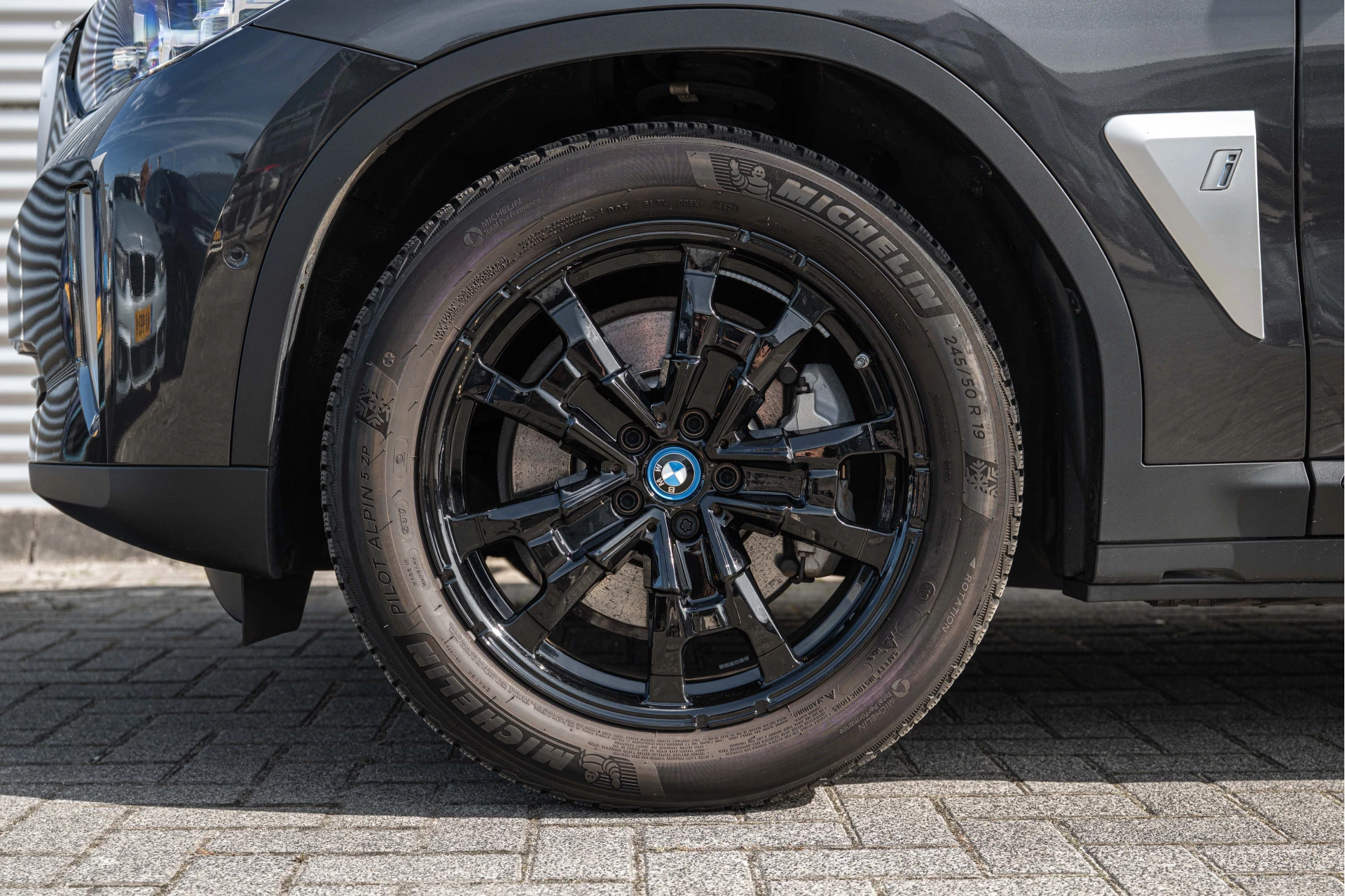 Hoofdafbeelding BMW iX3