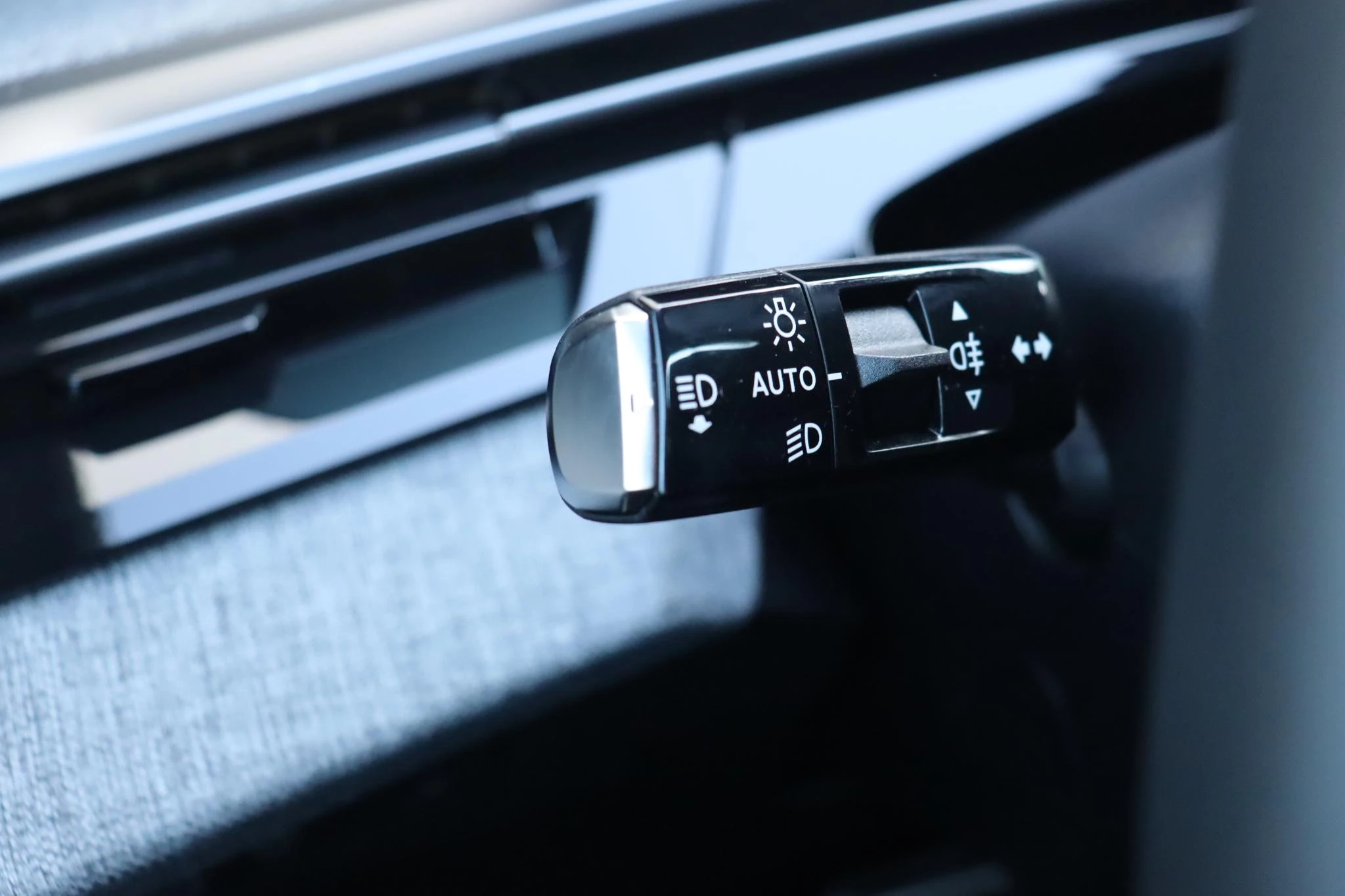 Hoofdafbeelding Peugeot e-5008