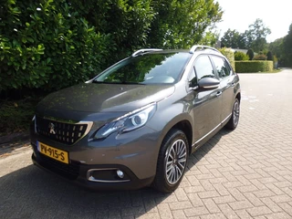 Peugeot 2008 1.2 Pure Tech Blue Lion CRUISE NAVI ESP PDC AIRCO